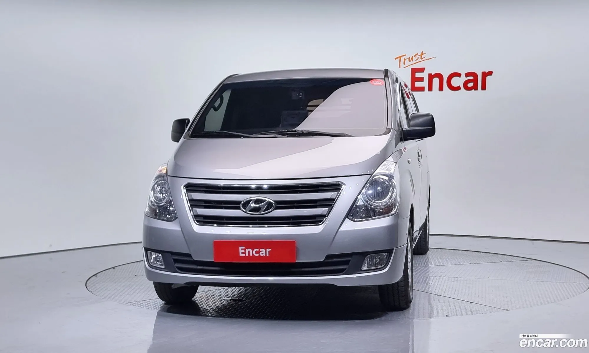 Hyundai Grand Starex 2016 — 19