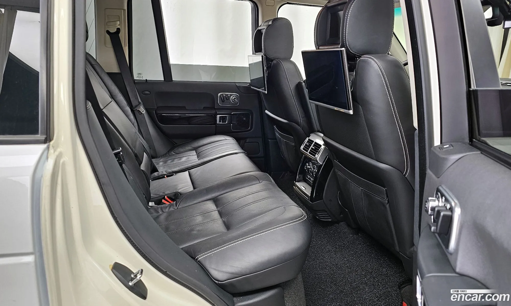 Land Rover Range Rover 2010 SALMF1E48AA325856 — 11