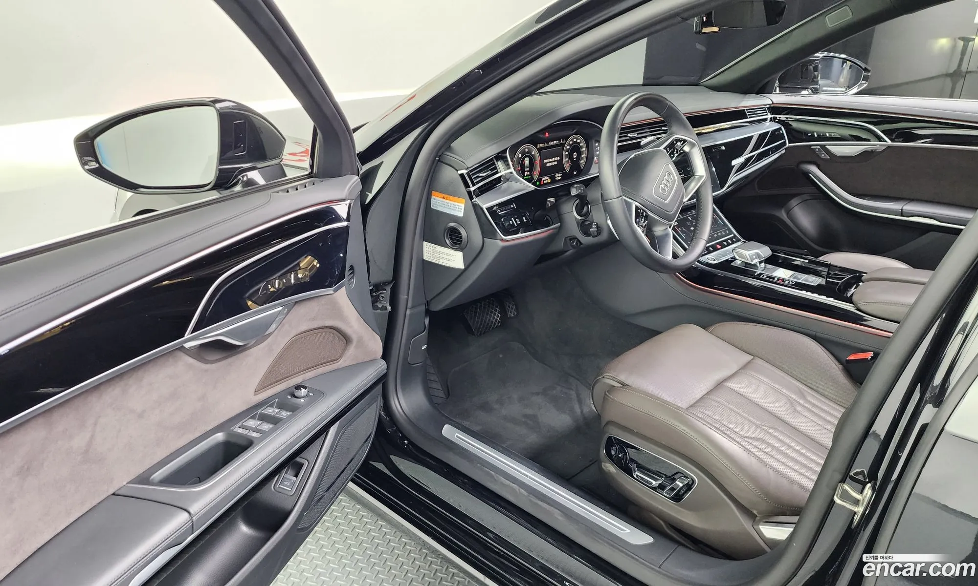 Audi A8 2023 — 3
