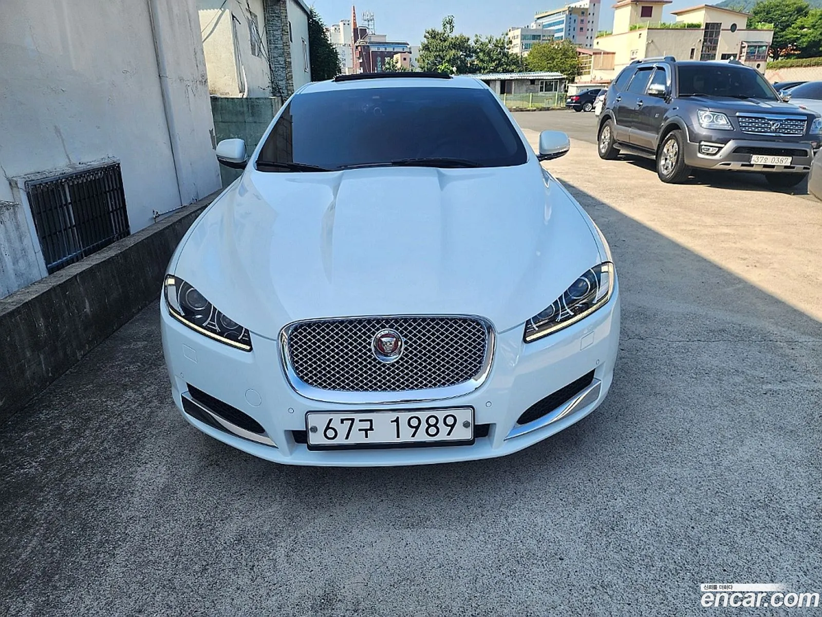Jaguar XF 2014 — 10