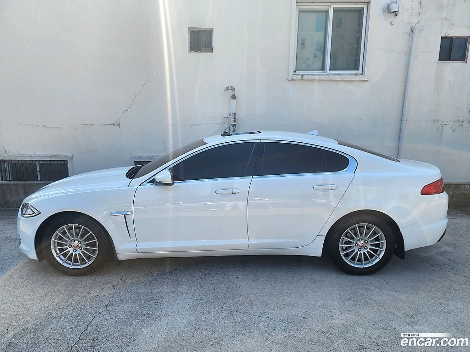 Jaguar XF 2014 — 11