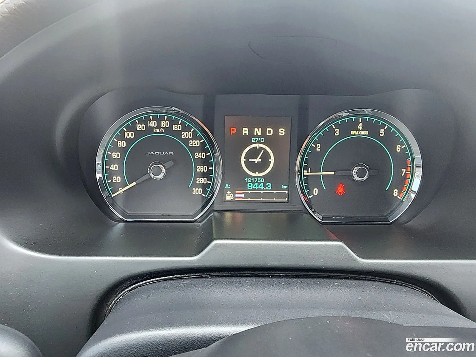 Jaguar XF 2014 — 14