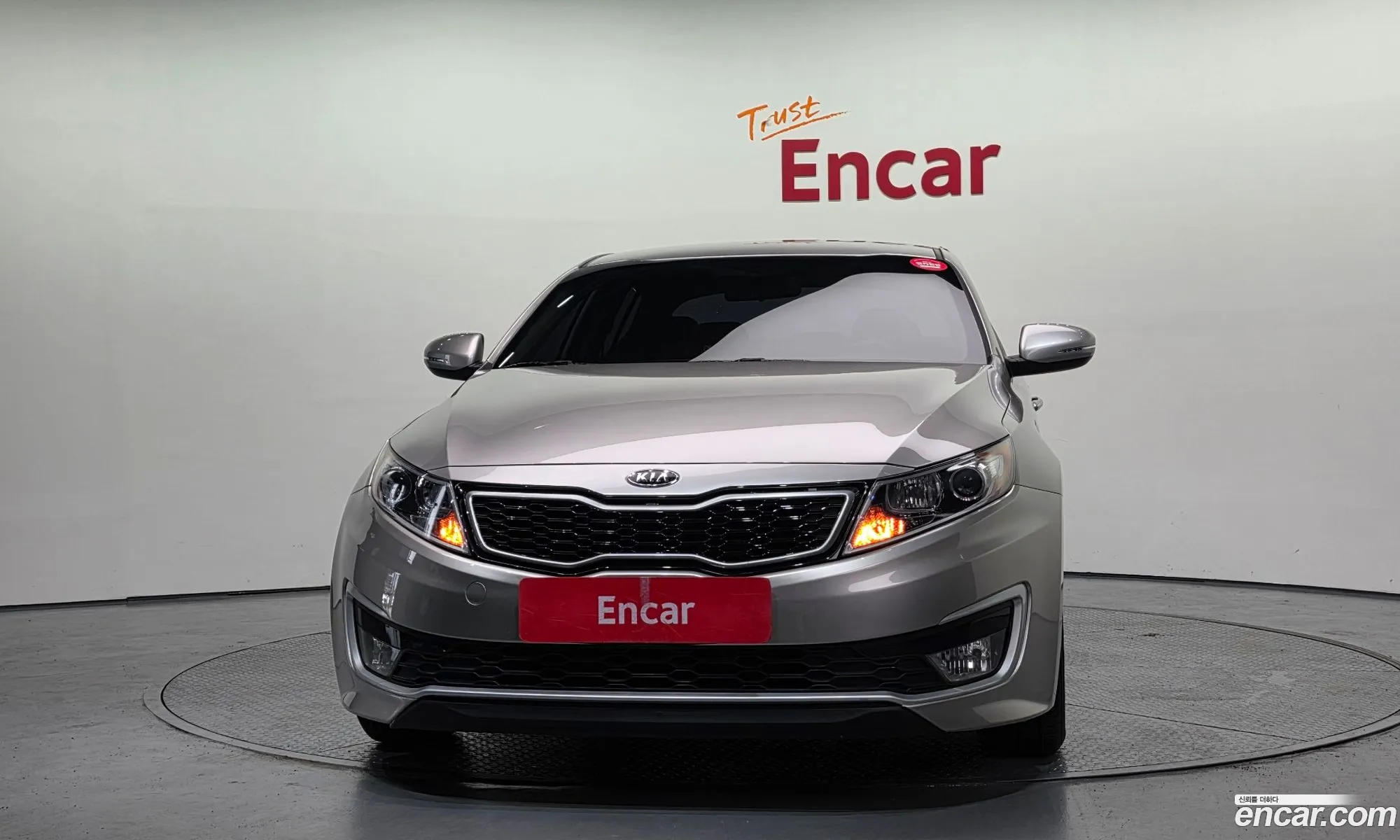 Kia K5 Hybrid 2012 — 11