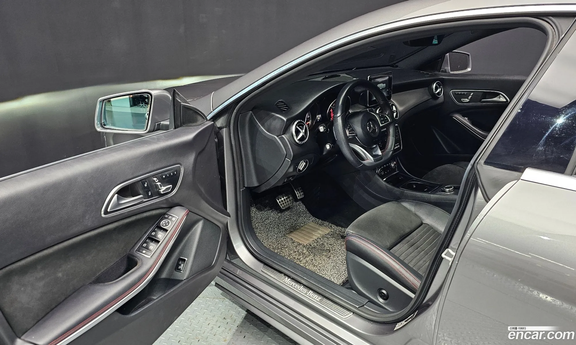 Mercedes-Benz CLA-Class C117 2017 — 11