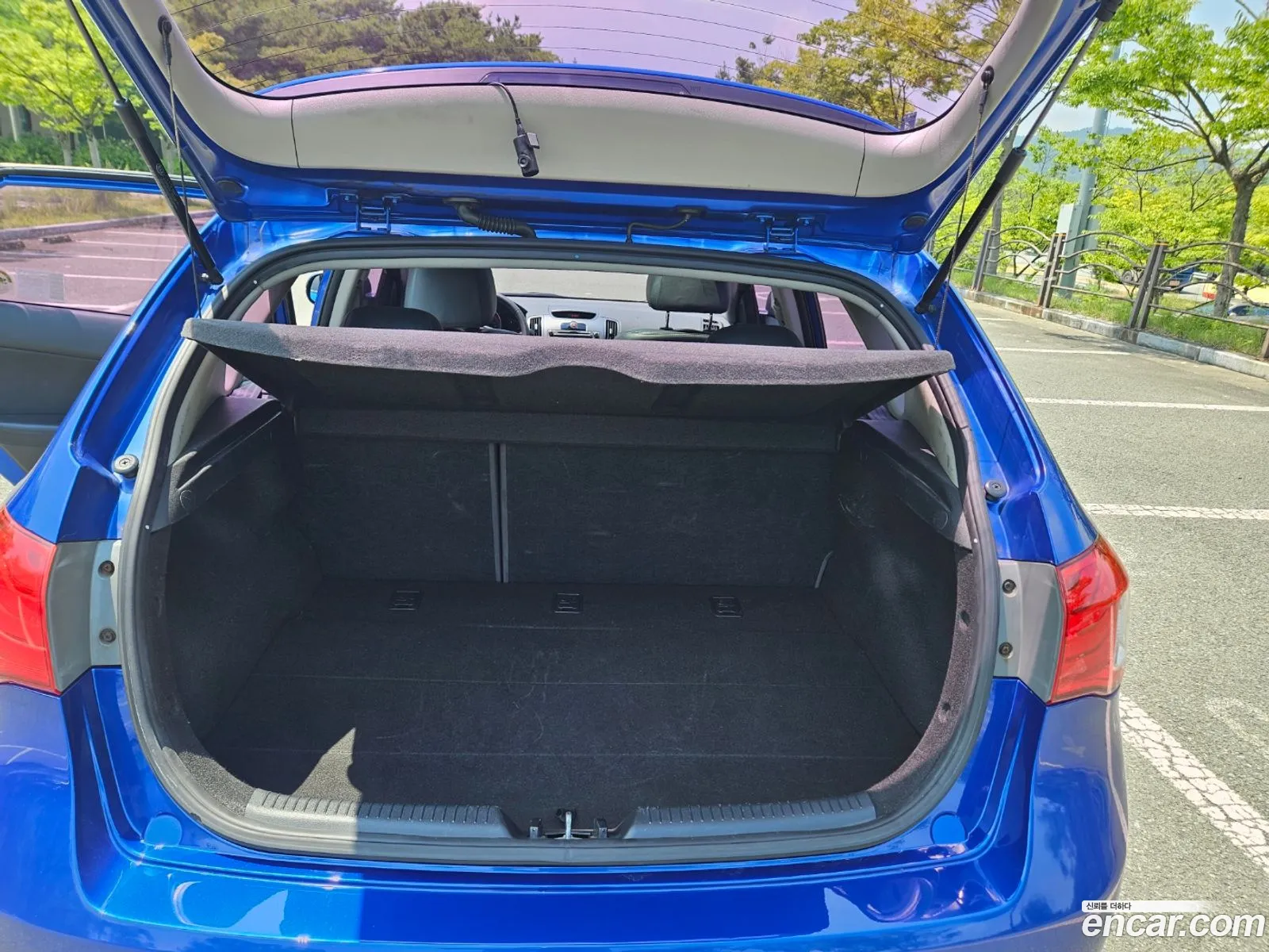 Kia Forte Hatchback 2011 — 4