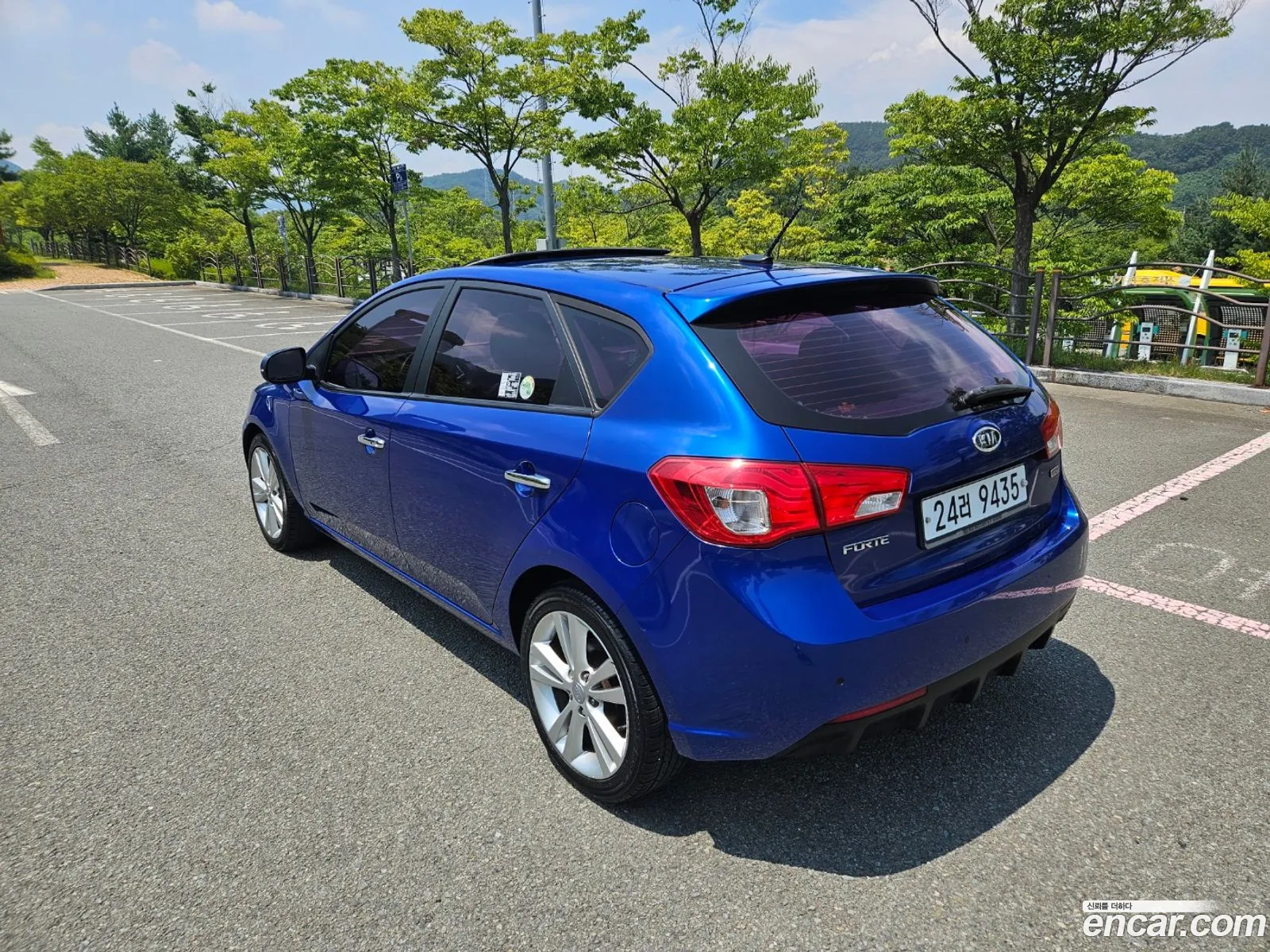 Kia Forte Hatchback 2011 — 18