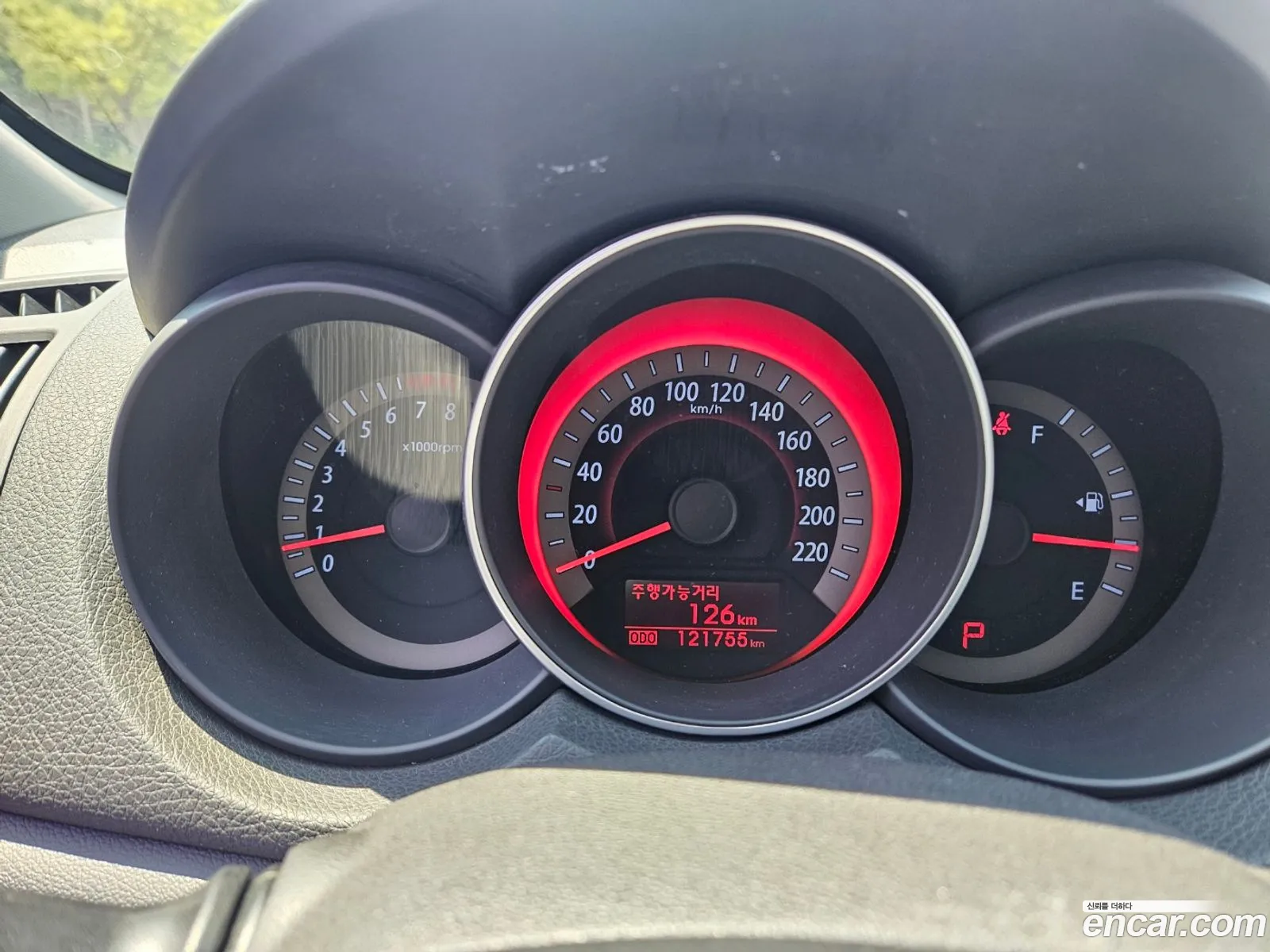 Kia Forte Hatchback 2011 — 17