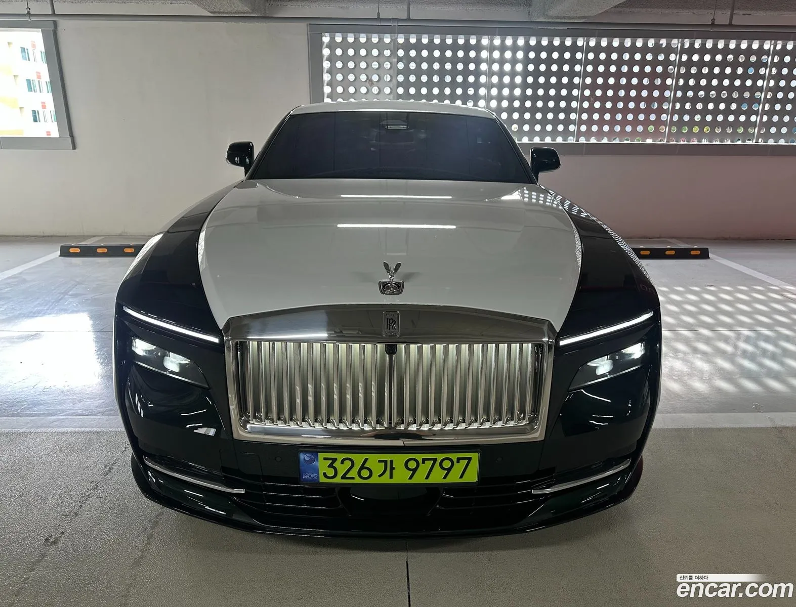 Rolls-Royce Spectre 2024 — 15