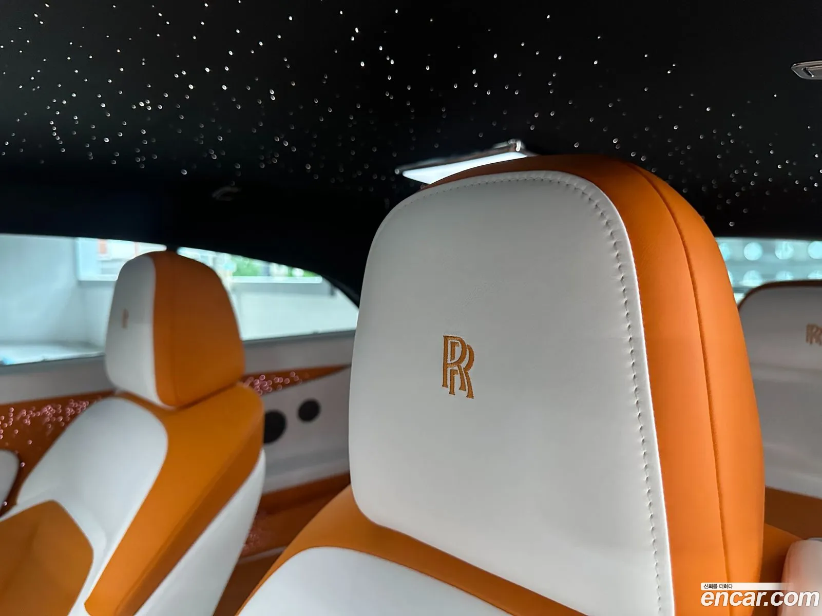 Rolls-Royce Spectre 2024 — 17