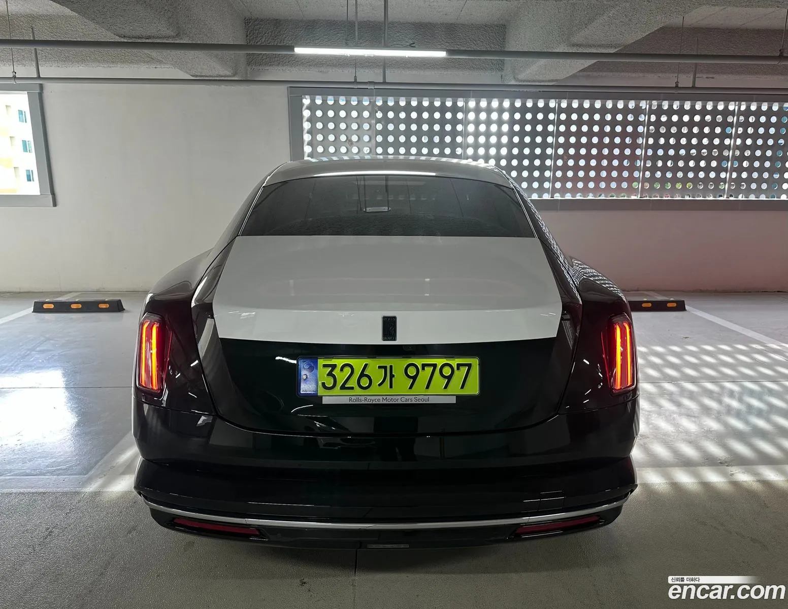 Rolls-Royce Spectre 2024 — 13
