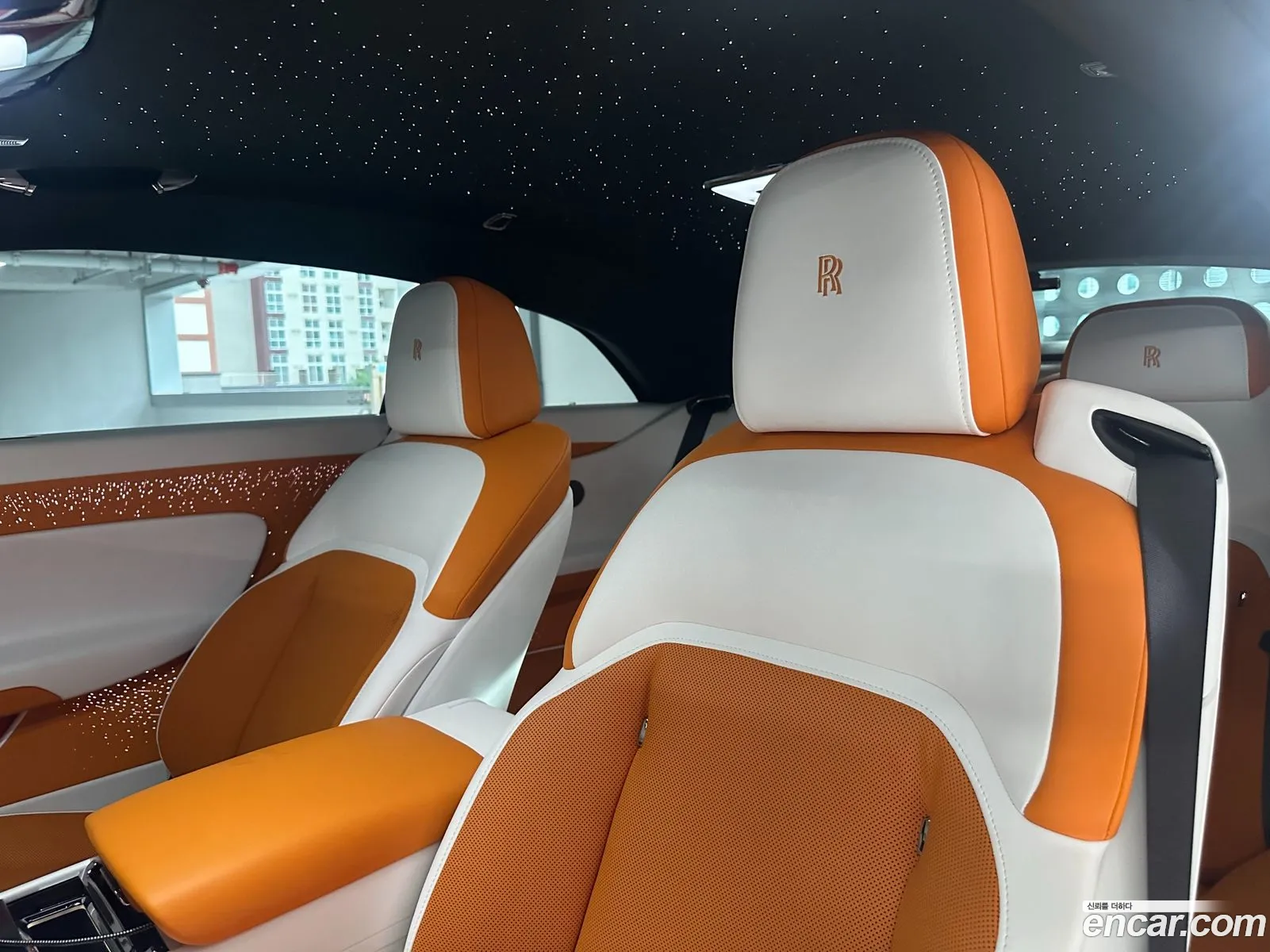 Rolls-Royce Spectre 2024 — 16