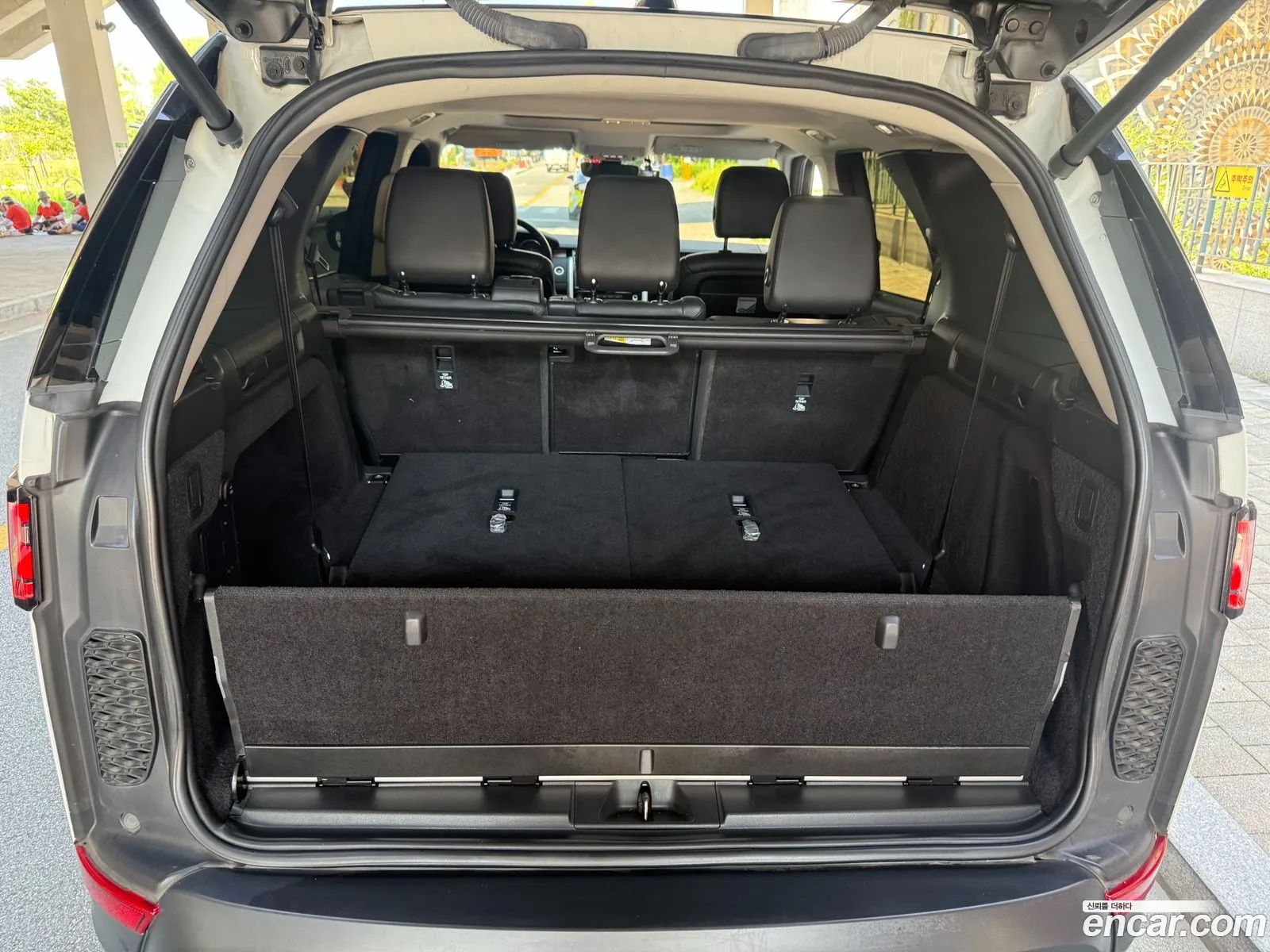 Land Rover Discovery 5 2017 — 7