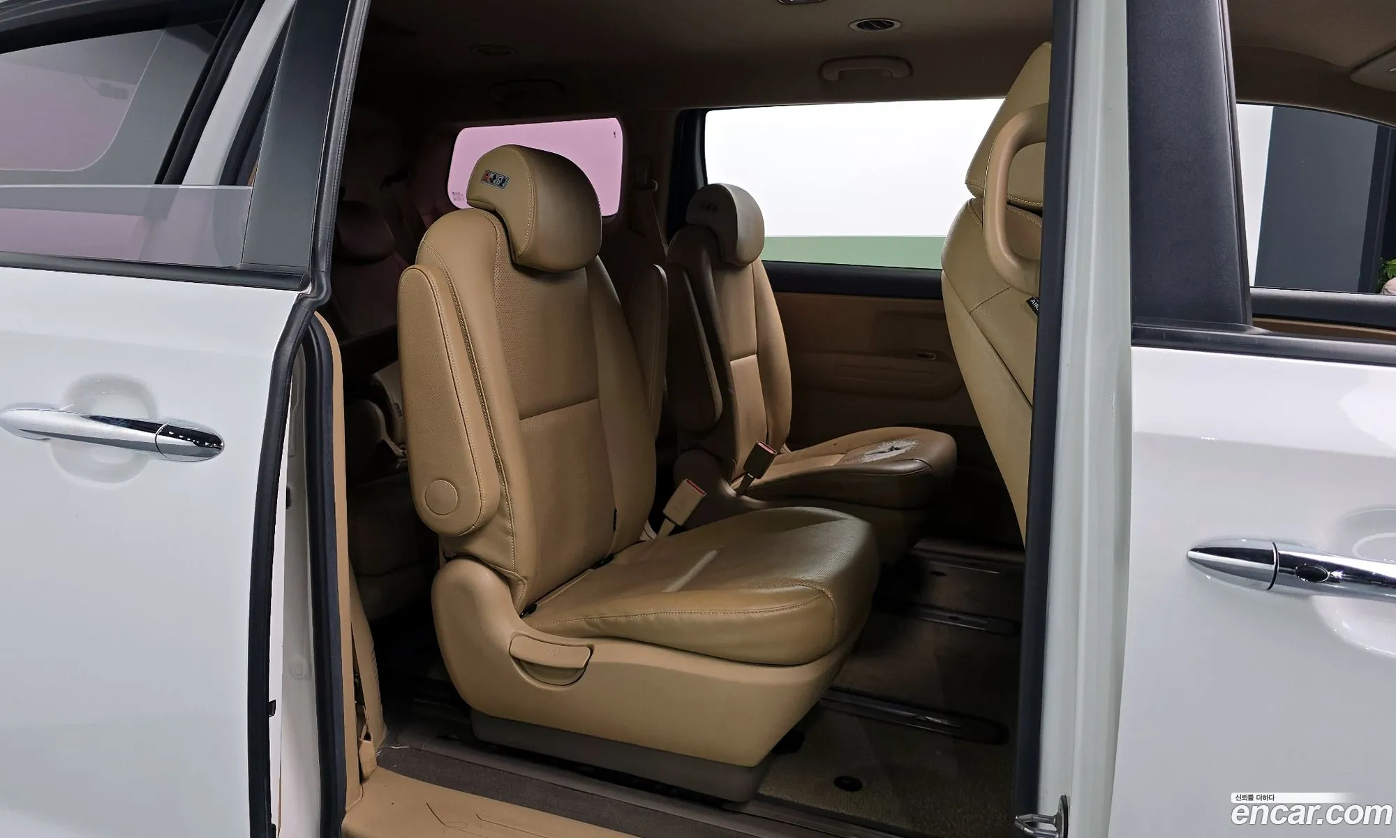 Kia Carnival 2017 — 10