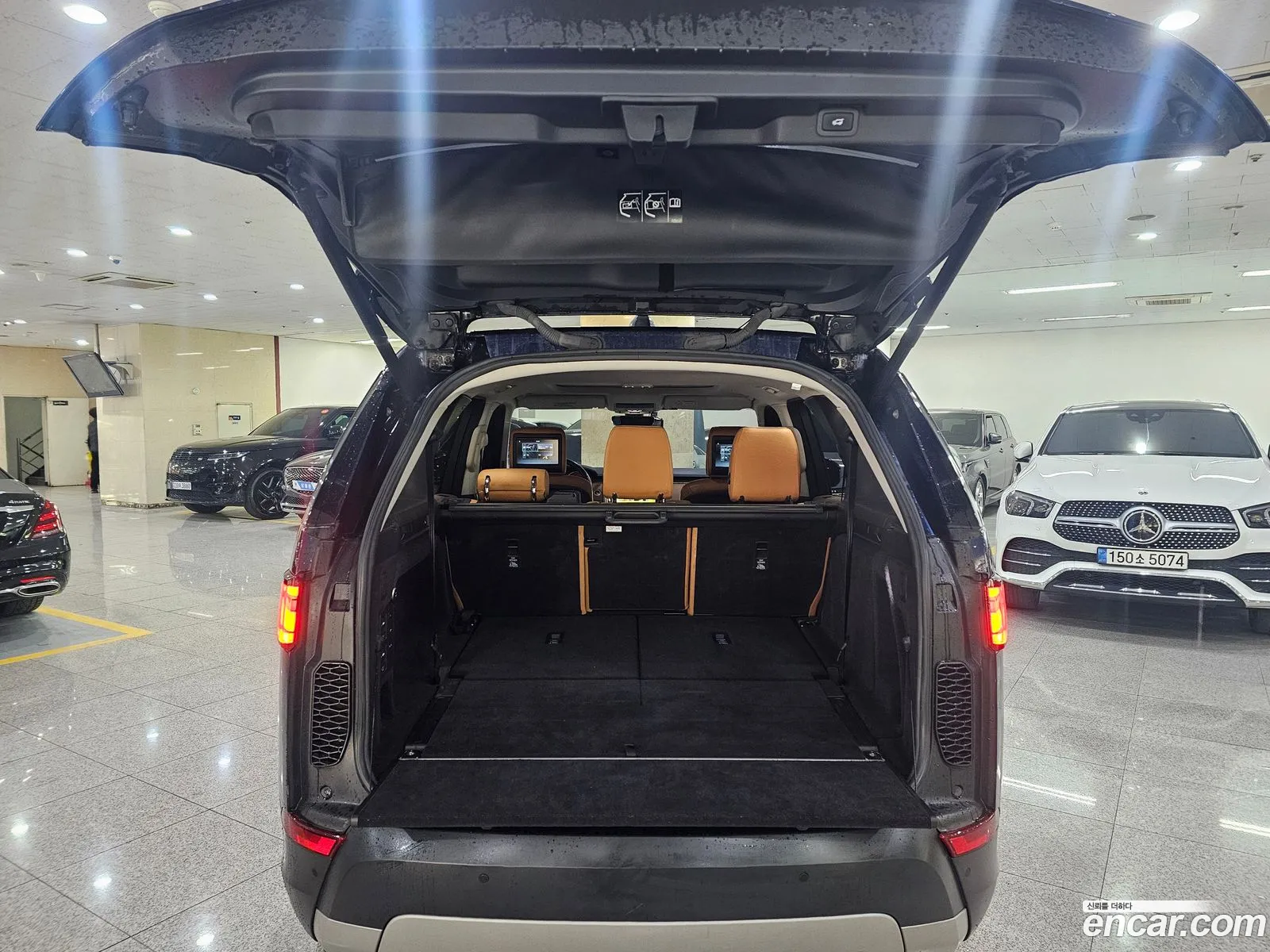 Land Rover Discovery 5 2017 — 2