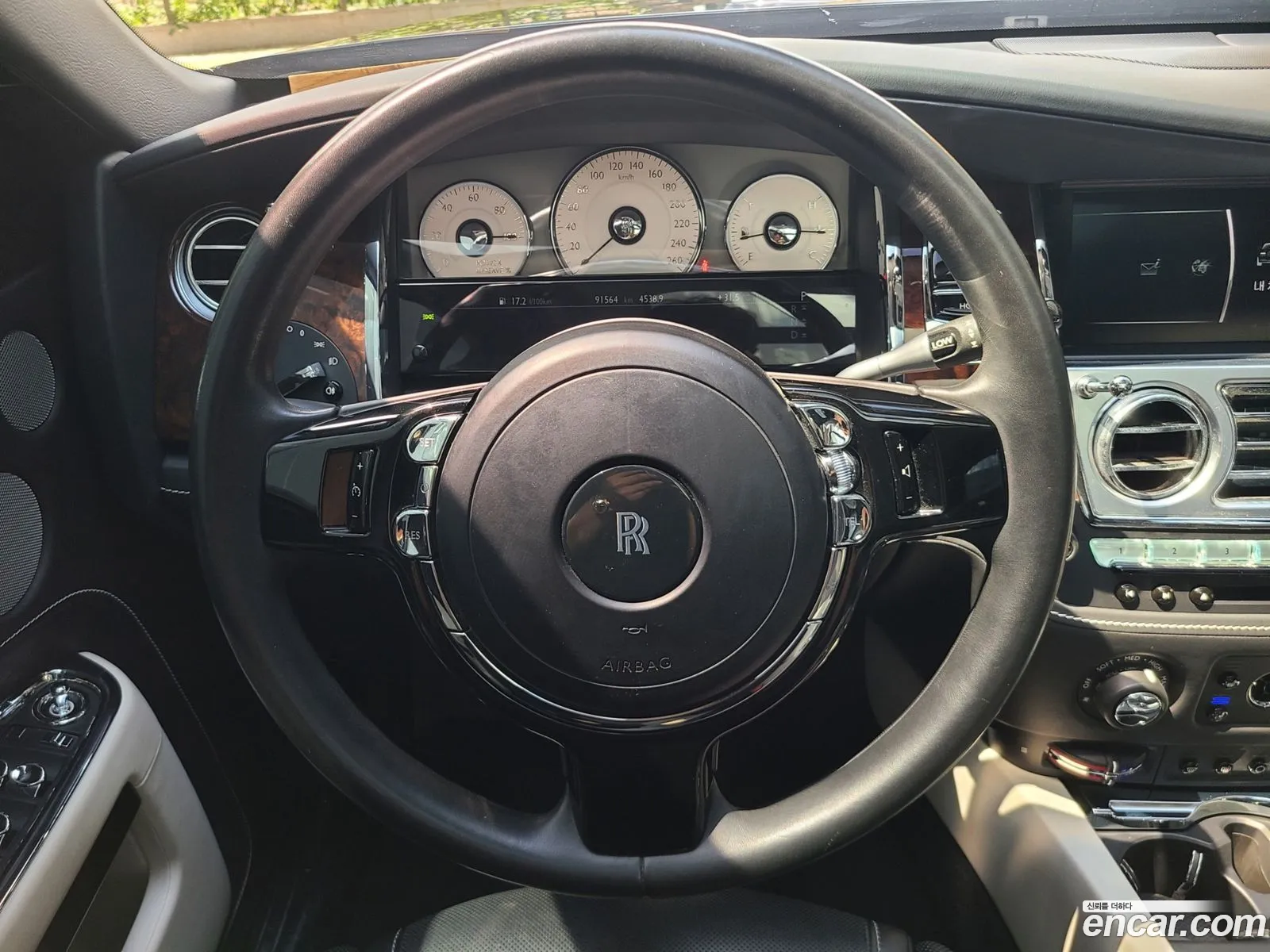 Rolls-Royce Ghost 2017 — 20