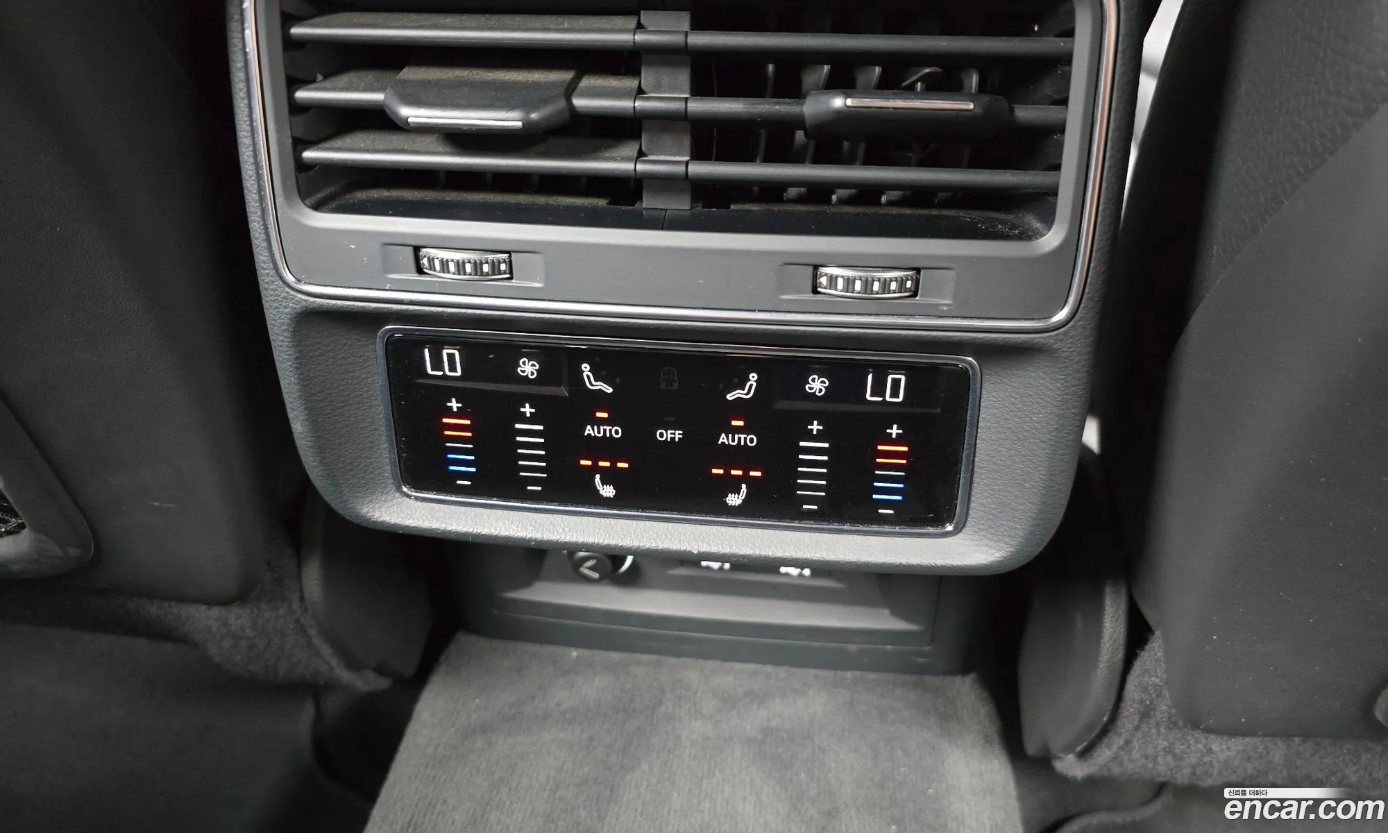Audi Q8 2020 WAUZZZF13LD019511 — 11