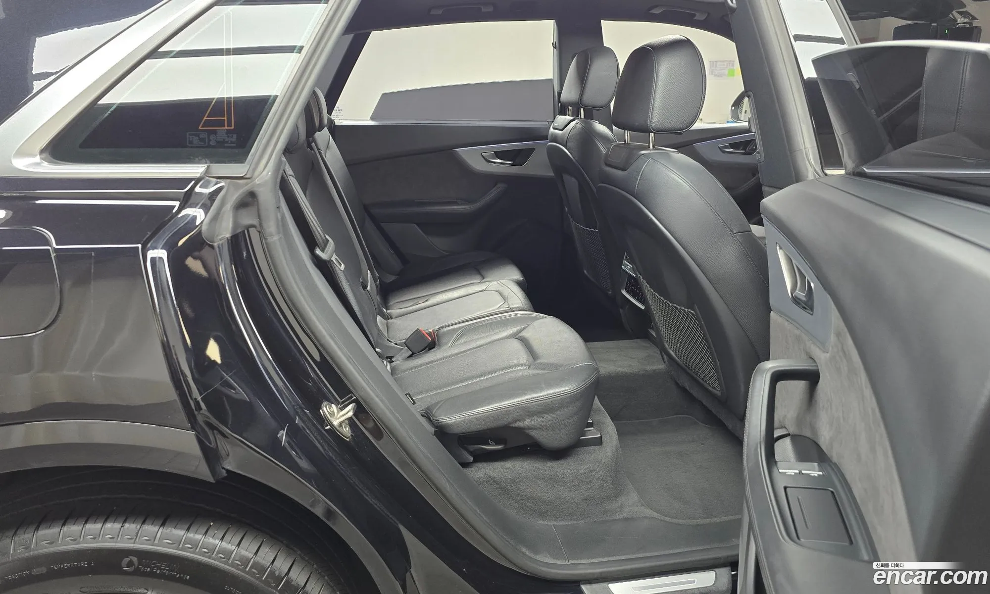 Audi Q8 2020 WAUZZZF13LD019511 — 17