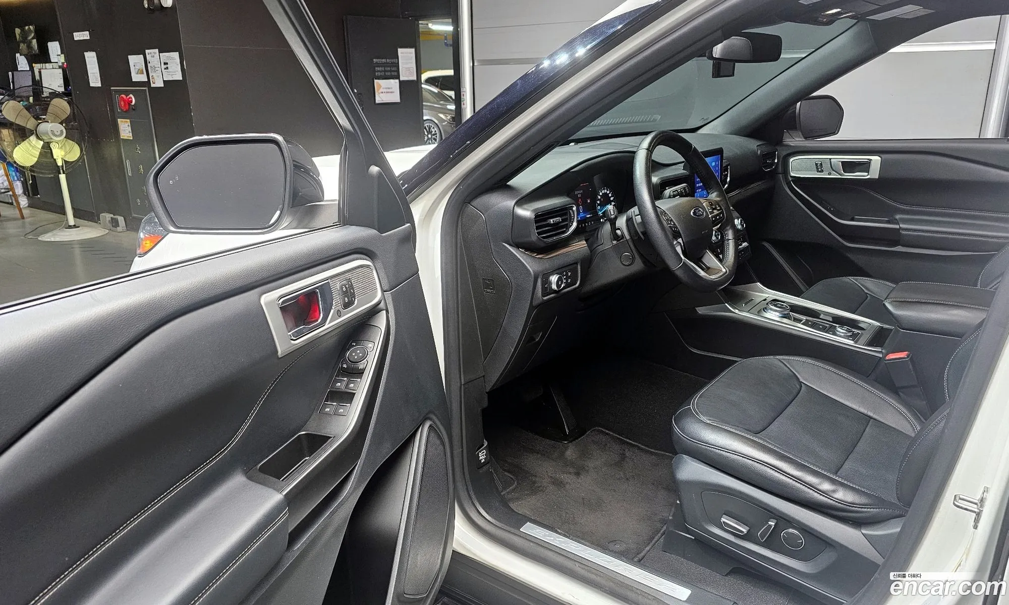 Ford Explorer 6th Gen 2020 1FMSK8FH2LGB78644 — 18