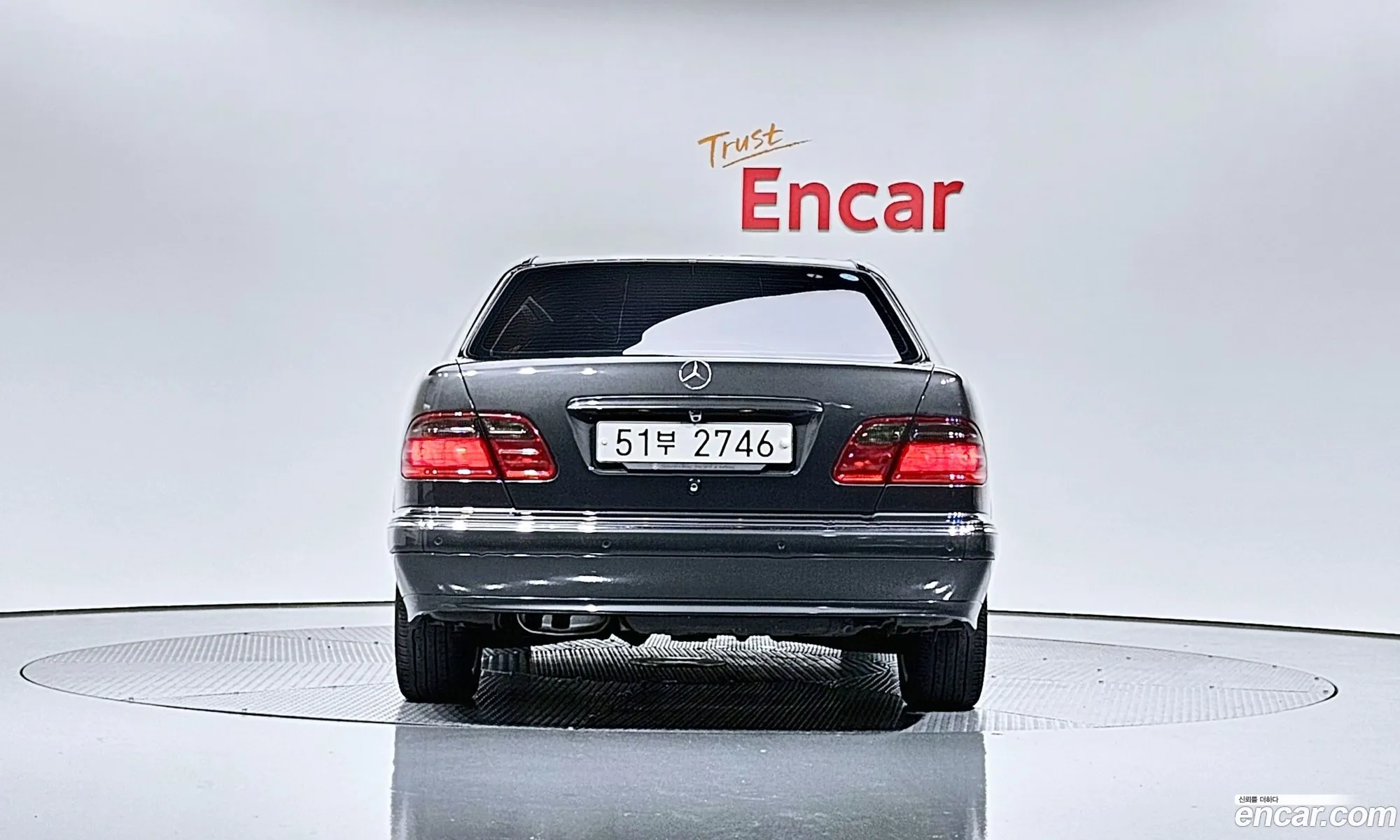 Mercedes-Benz E-Class W210 2002 WDBJF48J12B480028 — 19