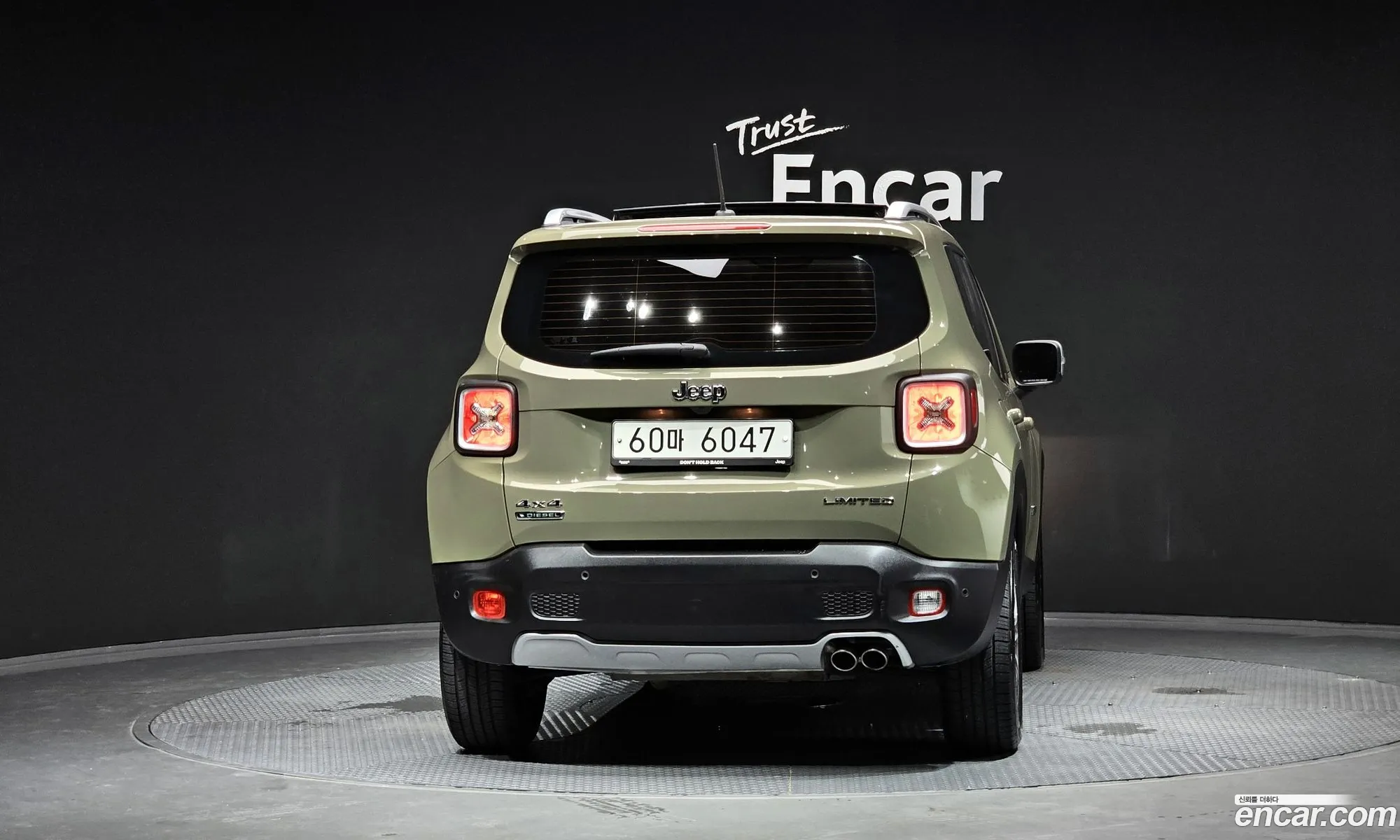 Jeep Renegade 2015 — 16