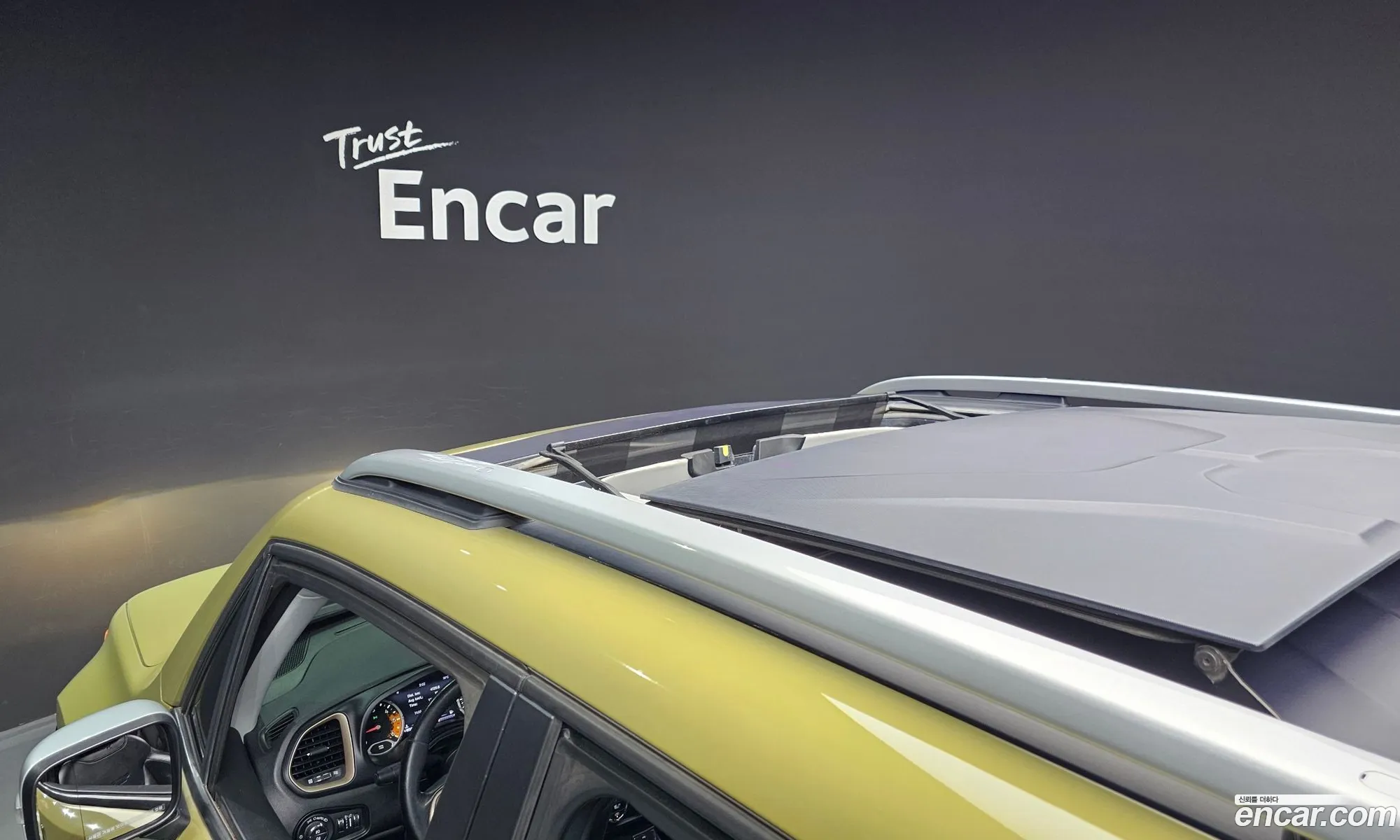Jeep Renegade 2015 — 10