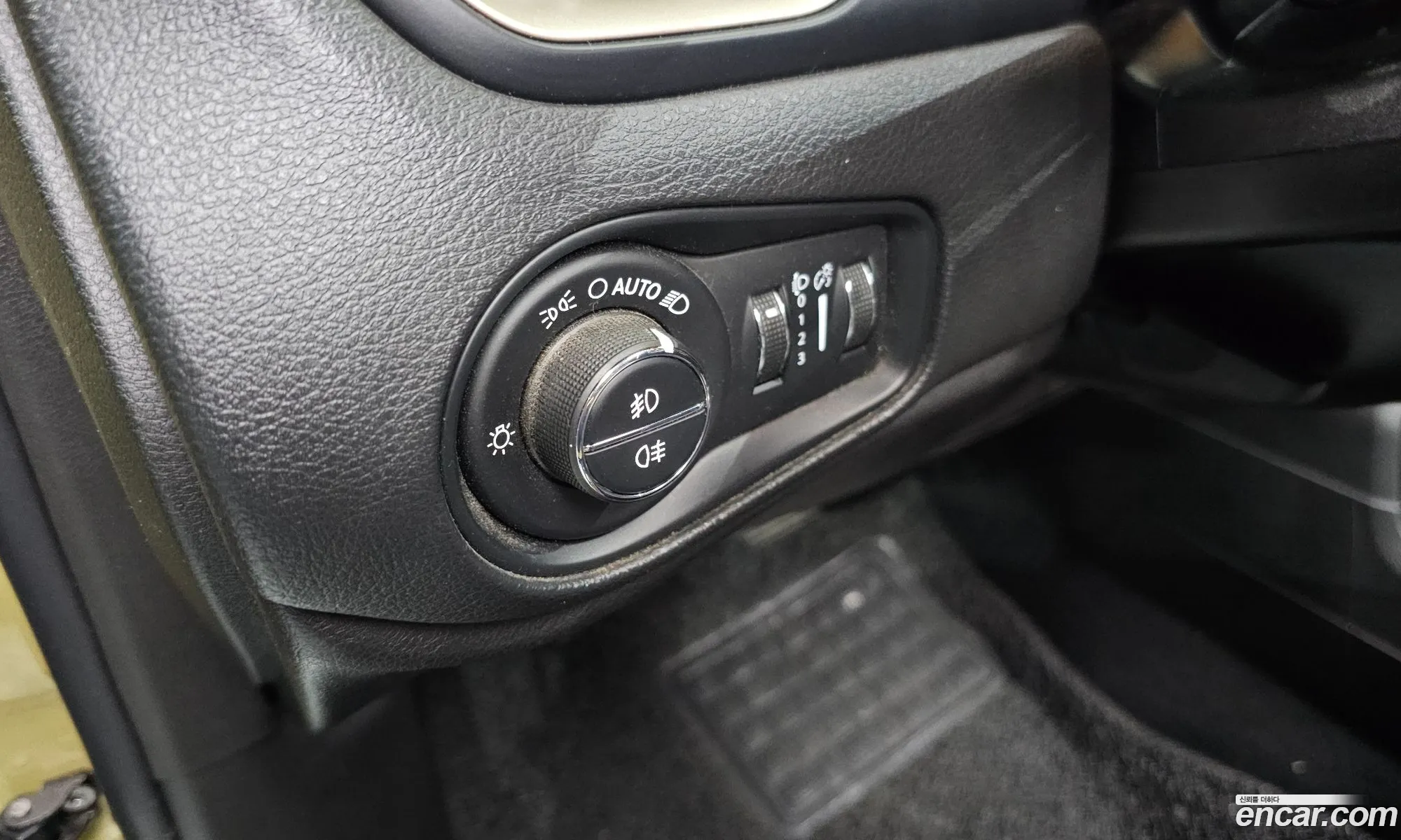 Jeep Renegade 2015 — 14