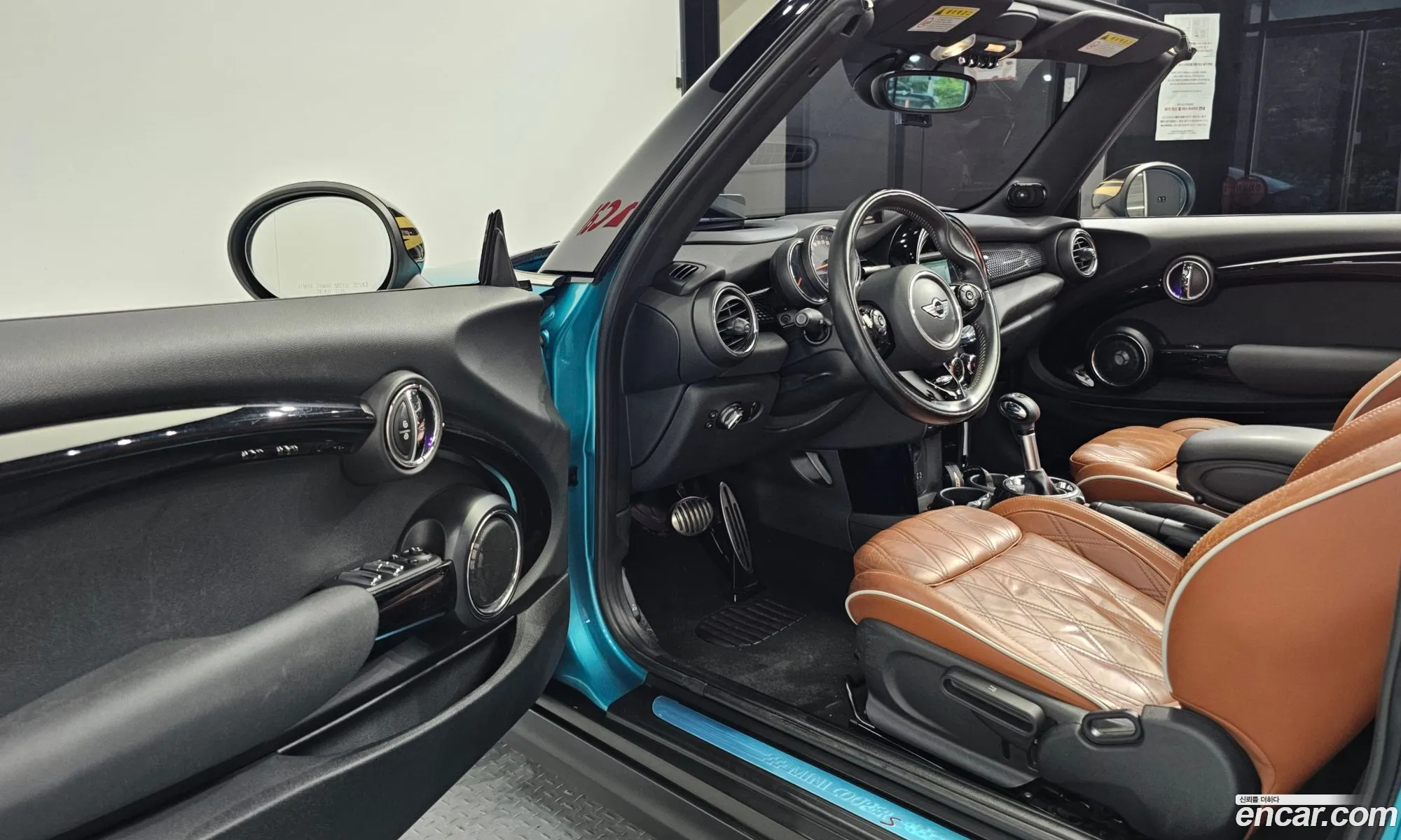 Mini Cooper S Convertible 2016 WMWWG9104G3A89072 — 5