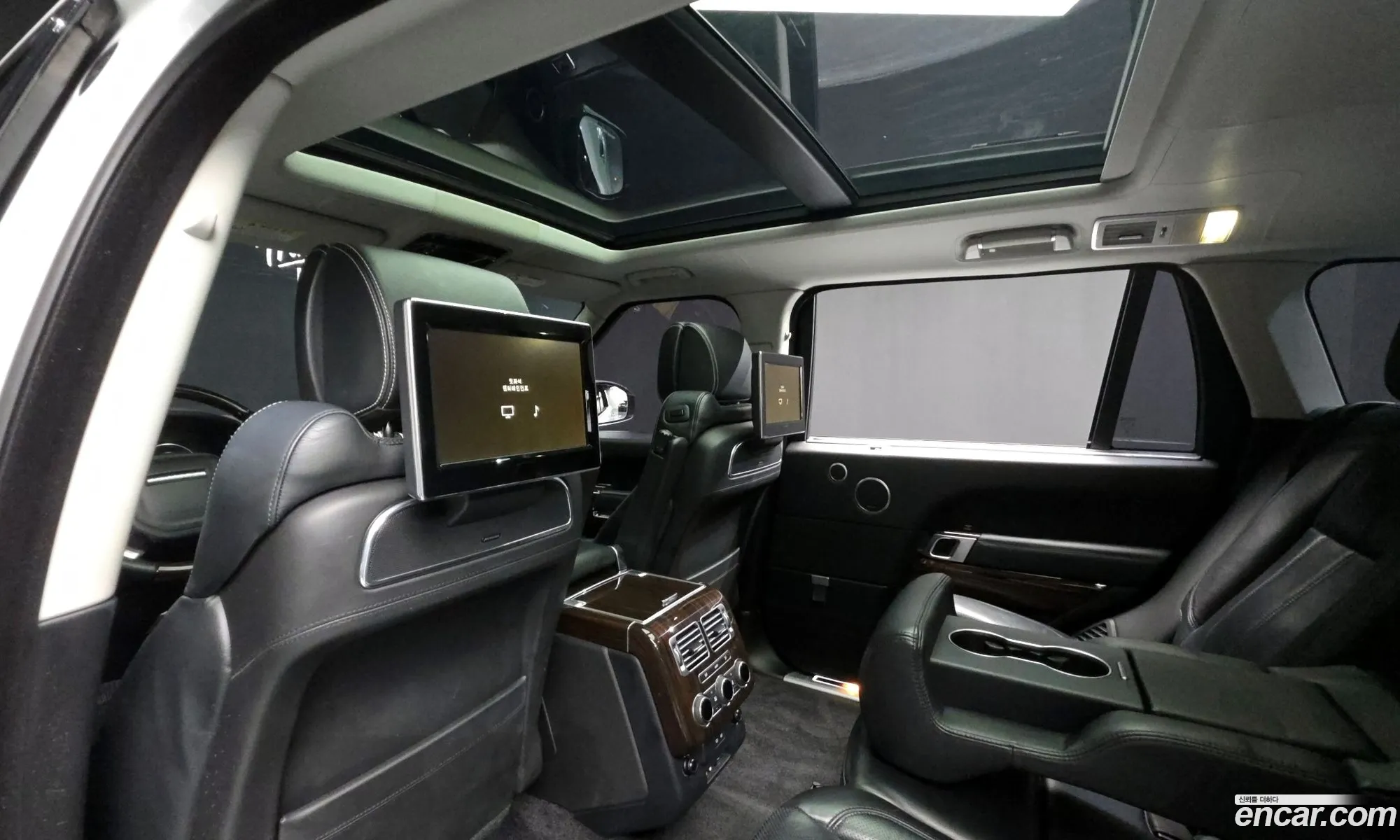 Land Rover Range Rover 2016 SALGA3EF7GA276912 — 11