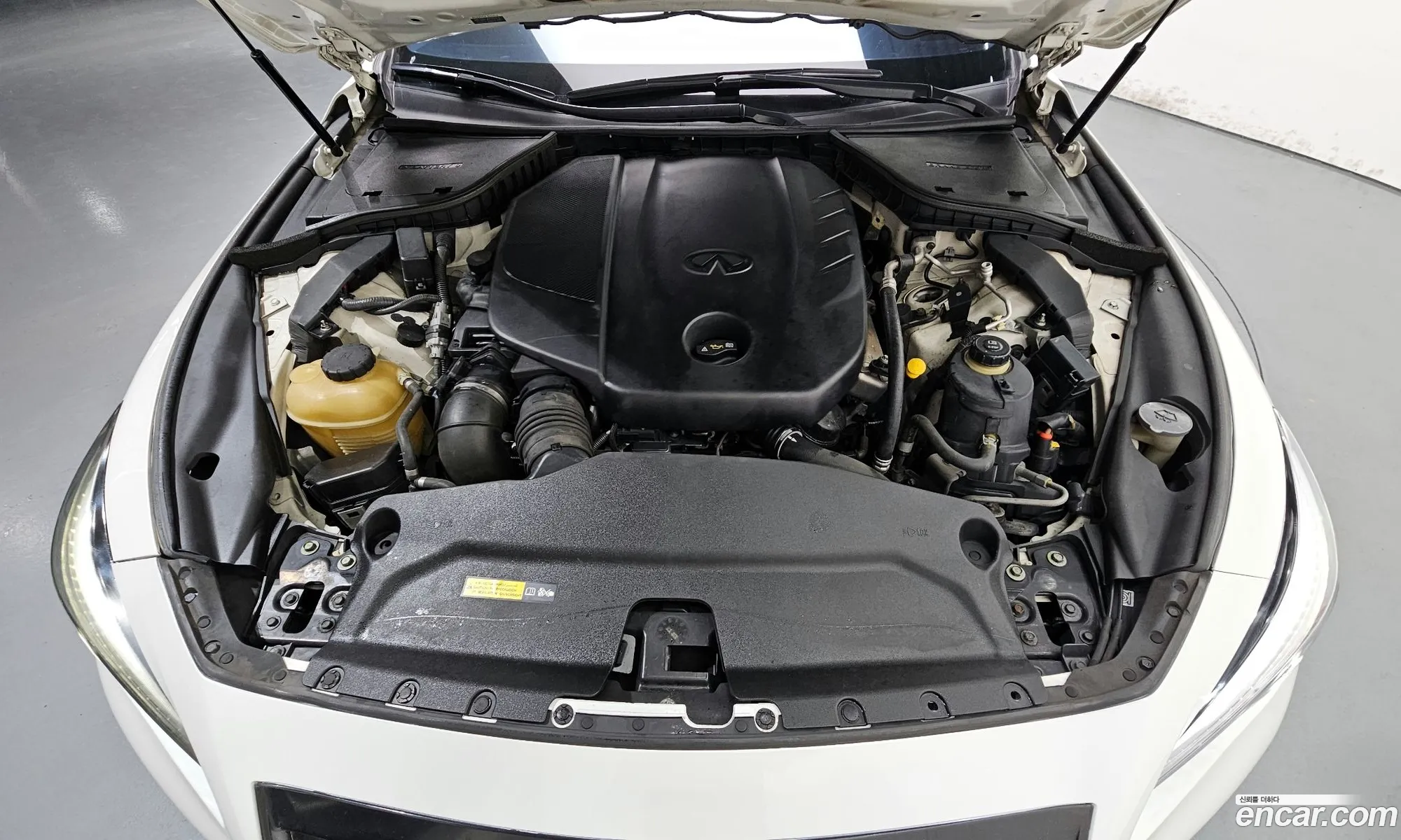 Infiniti Q50 2014 JNKDV71E4EM510341 — 17