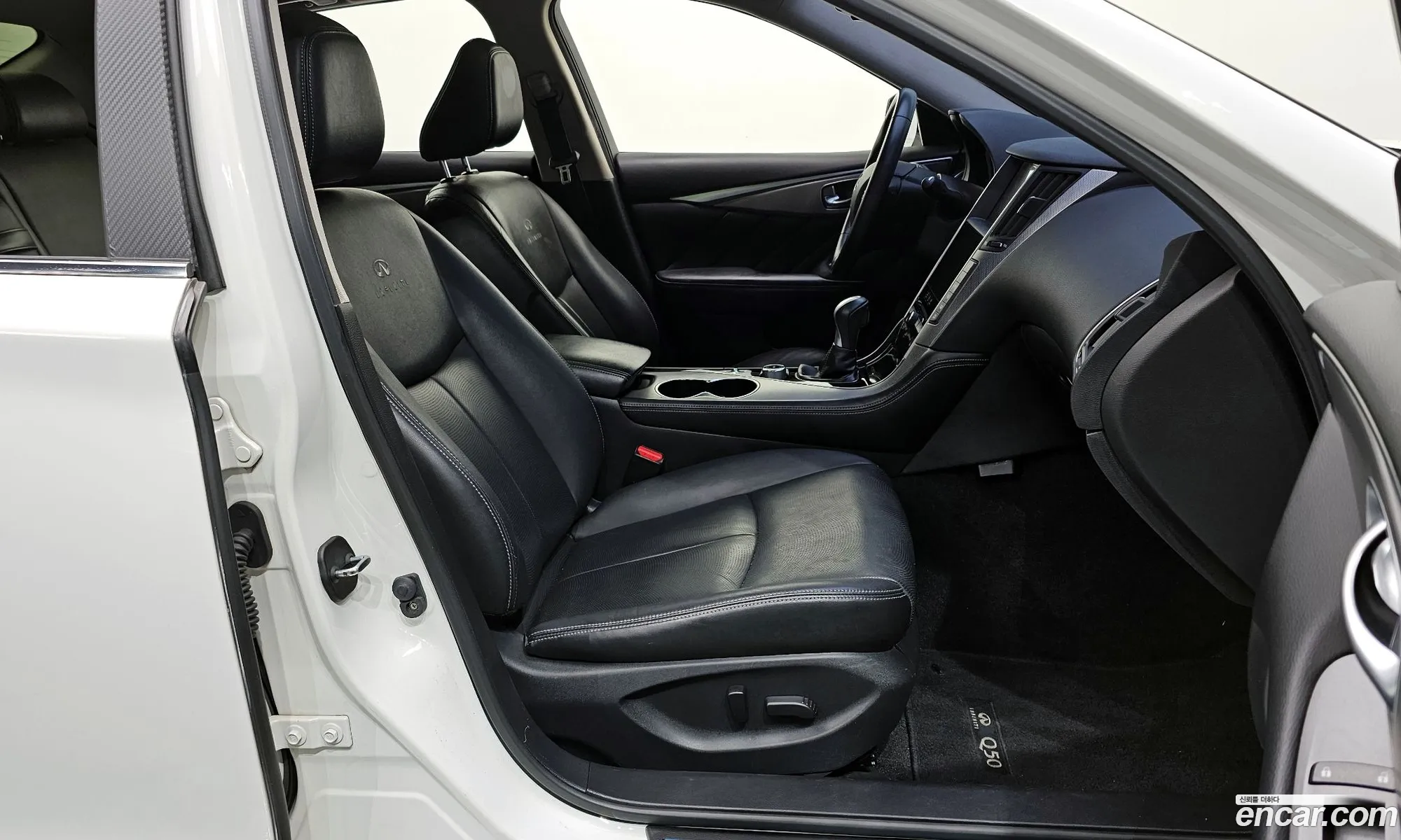Infiniti Q50 2014 JNKDV71E4EM510341 — 16