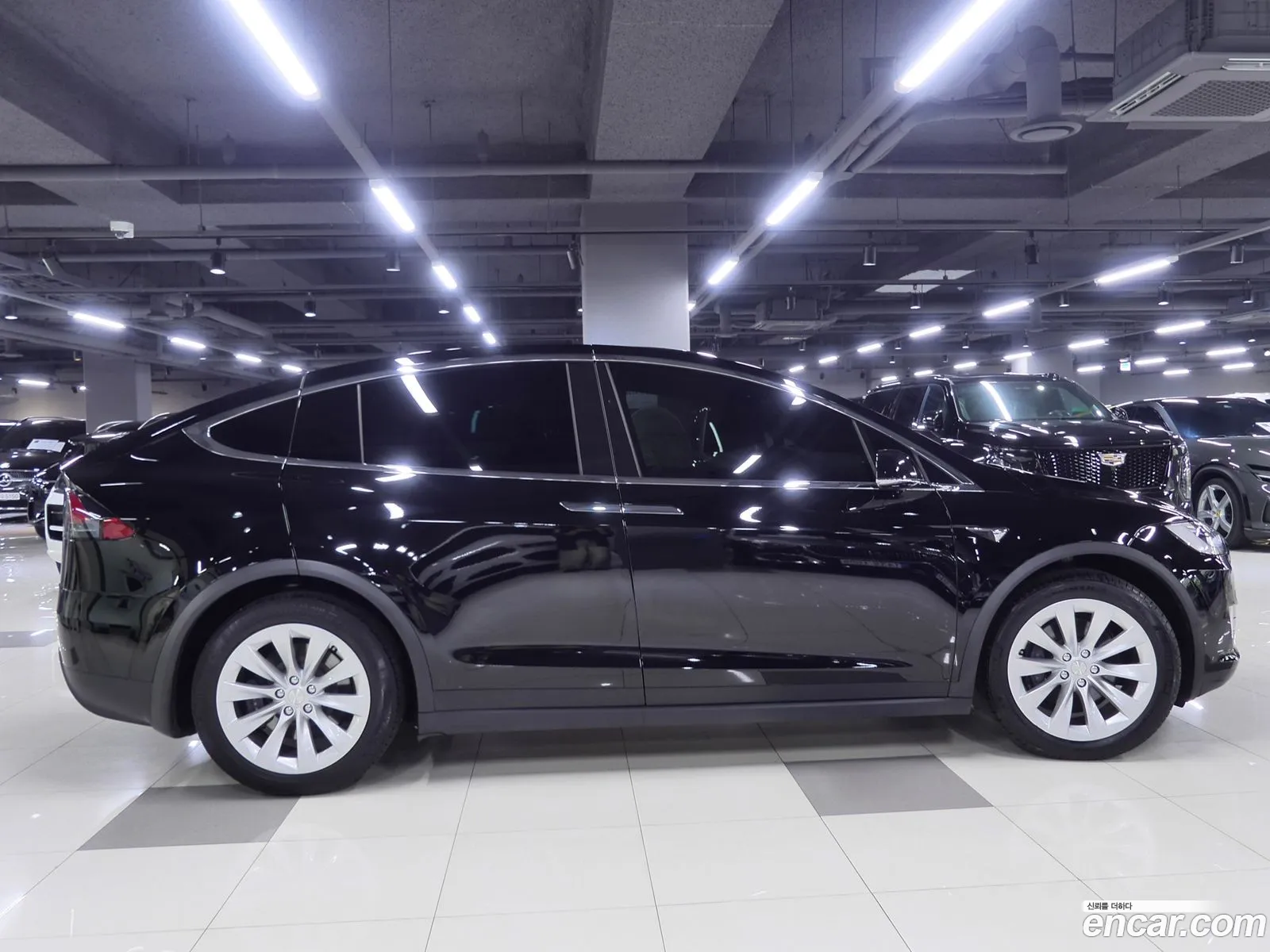 Tesla Model X 2020 — 6