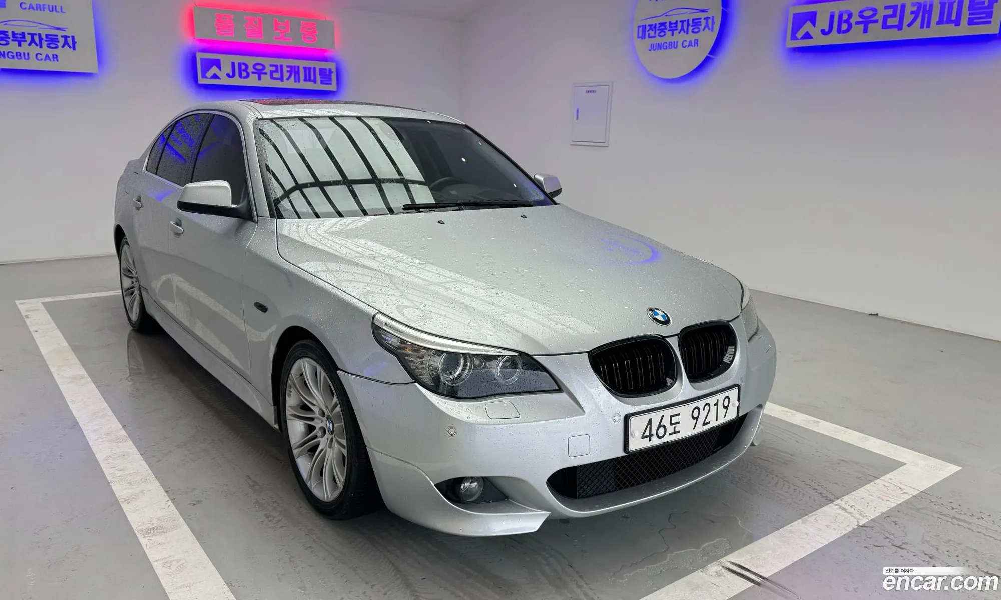 BMW 5 Series 2010 — 17