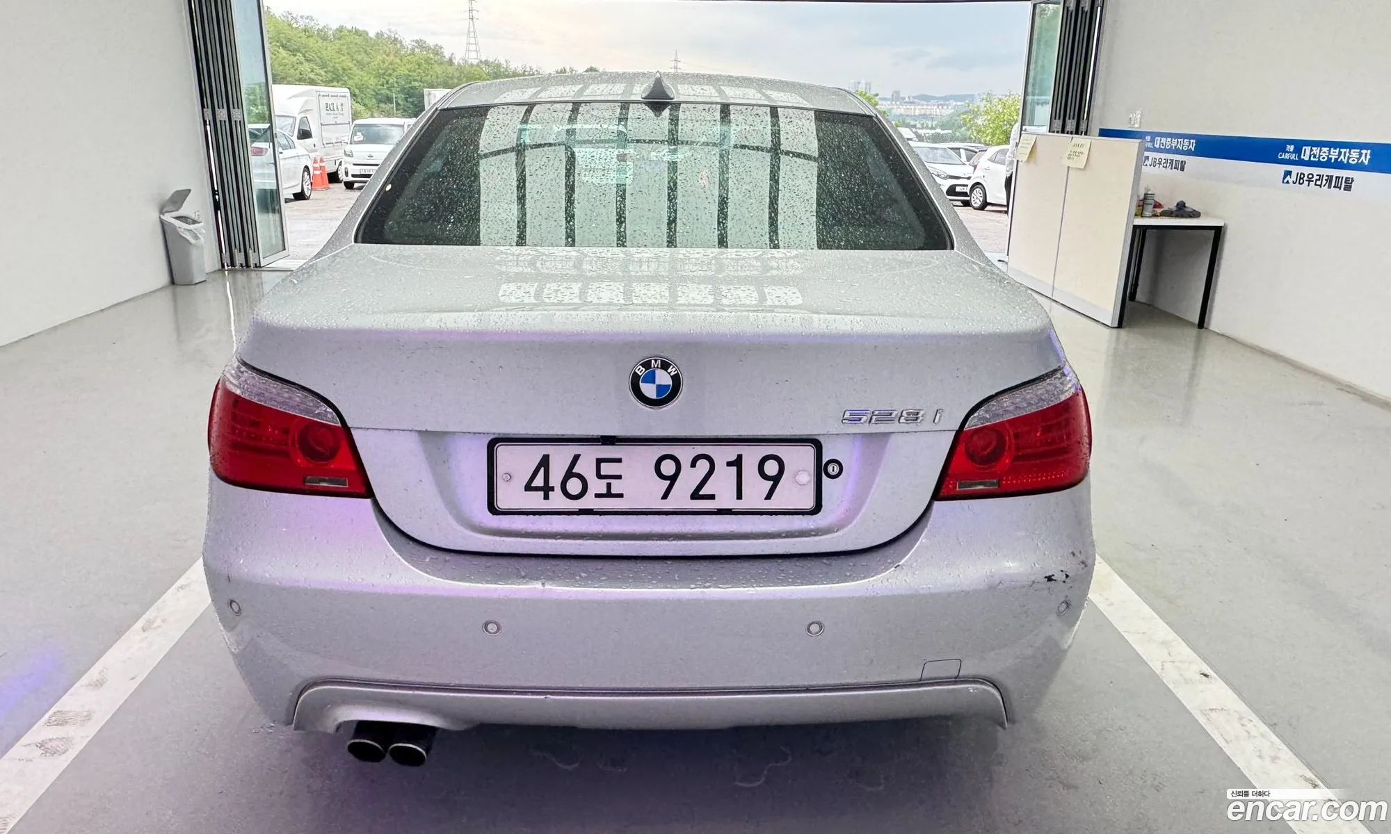 BMW 5 Series 2010 — 6