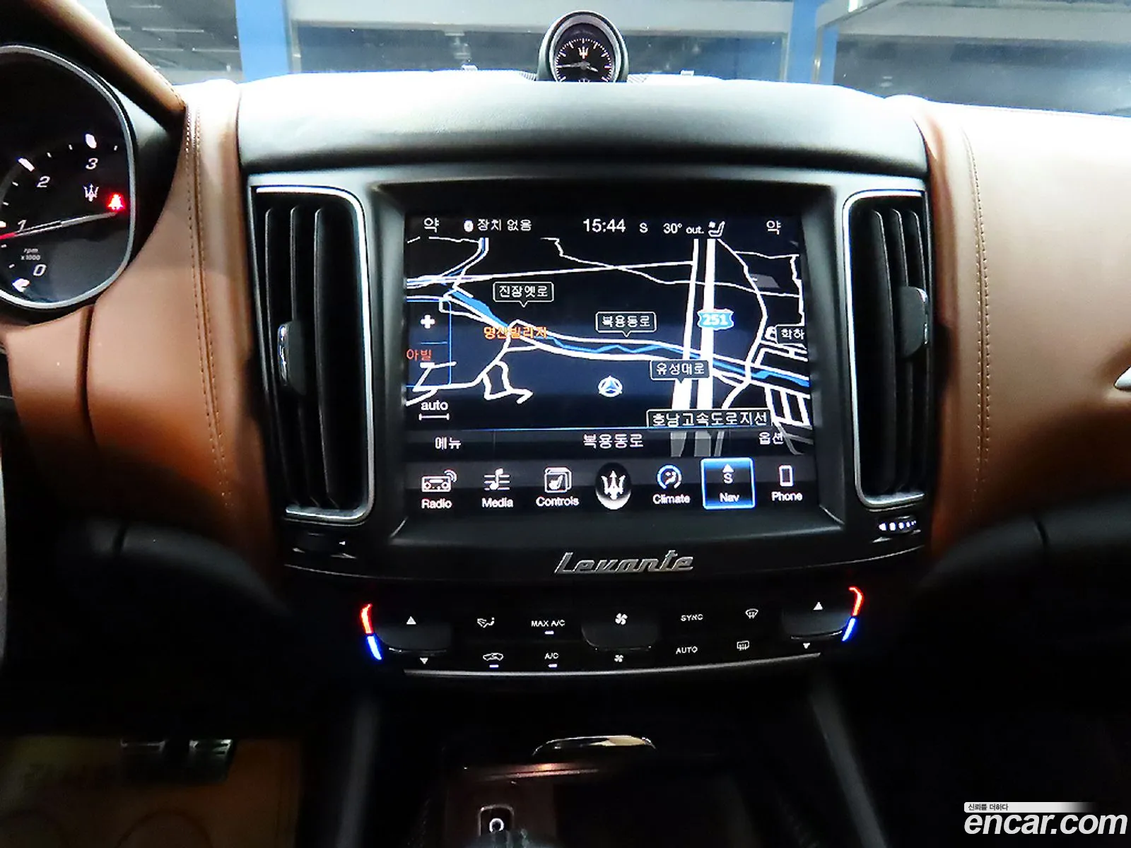 Maserati Levante 2017 — 3