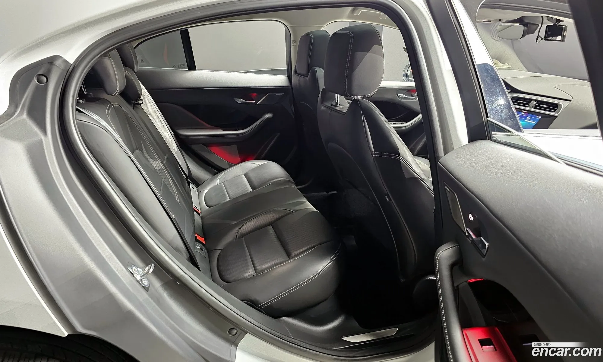 Jaguar I-Pace 2019 — 15