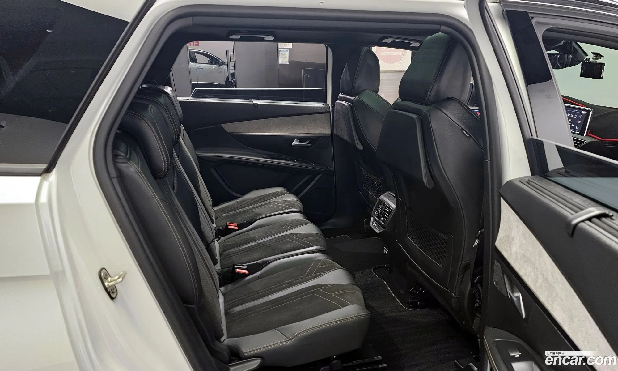 Peugeot 5008 2021 — 4
