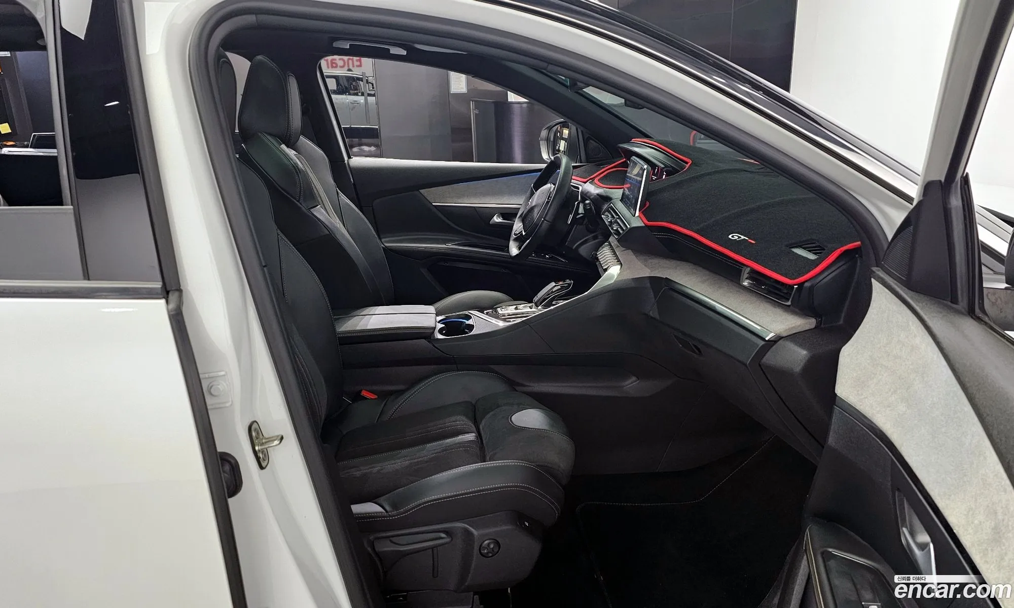 Peugeot 5008 2021 — 13