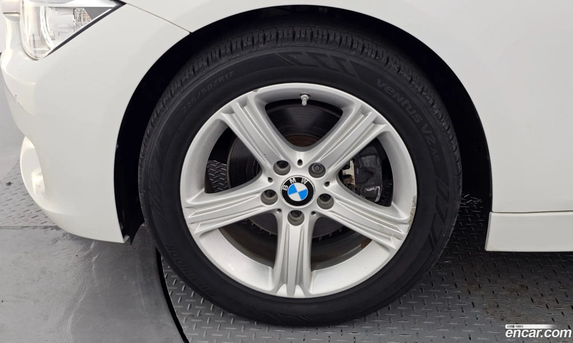 BMW 3 Series 2015 WBA3D3100FK471996 — 9