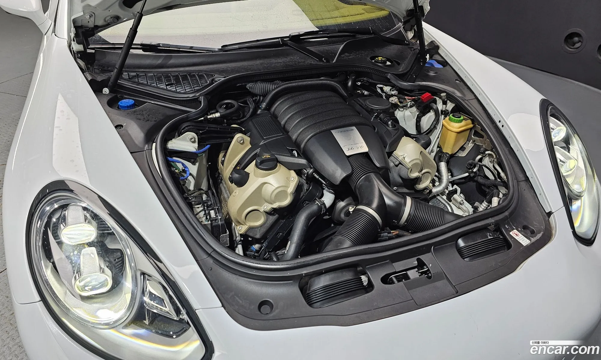 Porsche Panamera 2016 WP0AA2970GL005317 — 18