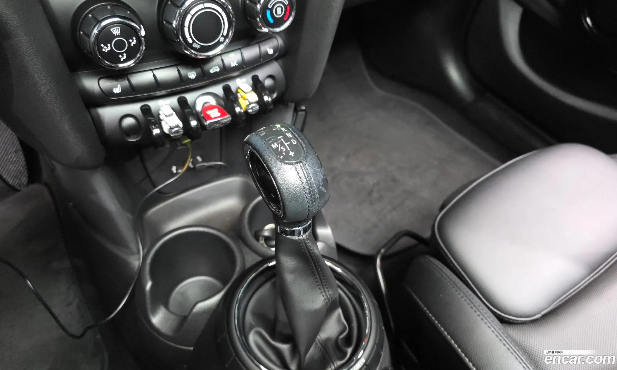 Mini Cooper D 2015 — 17