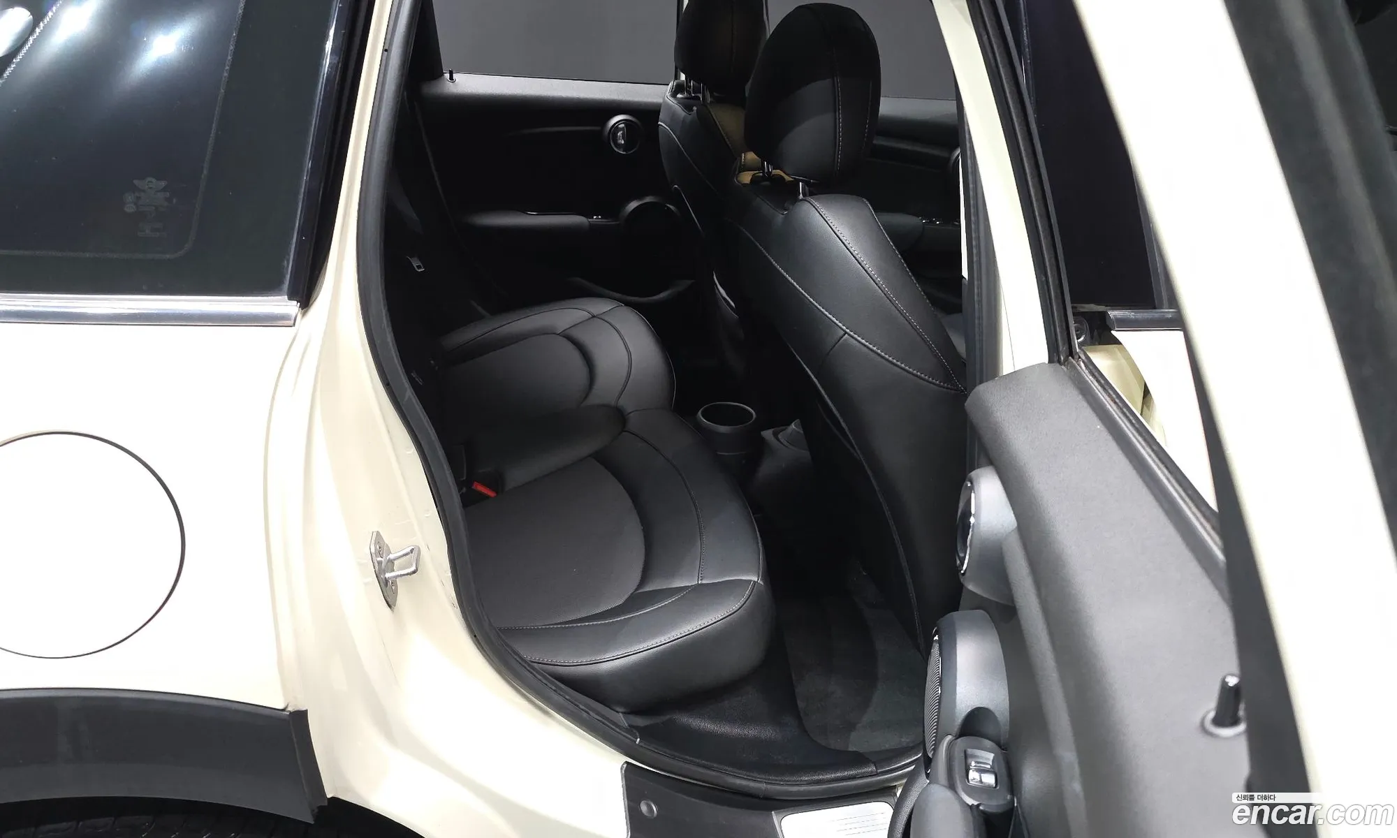 Mini Cooper D 2015 — 6