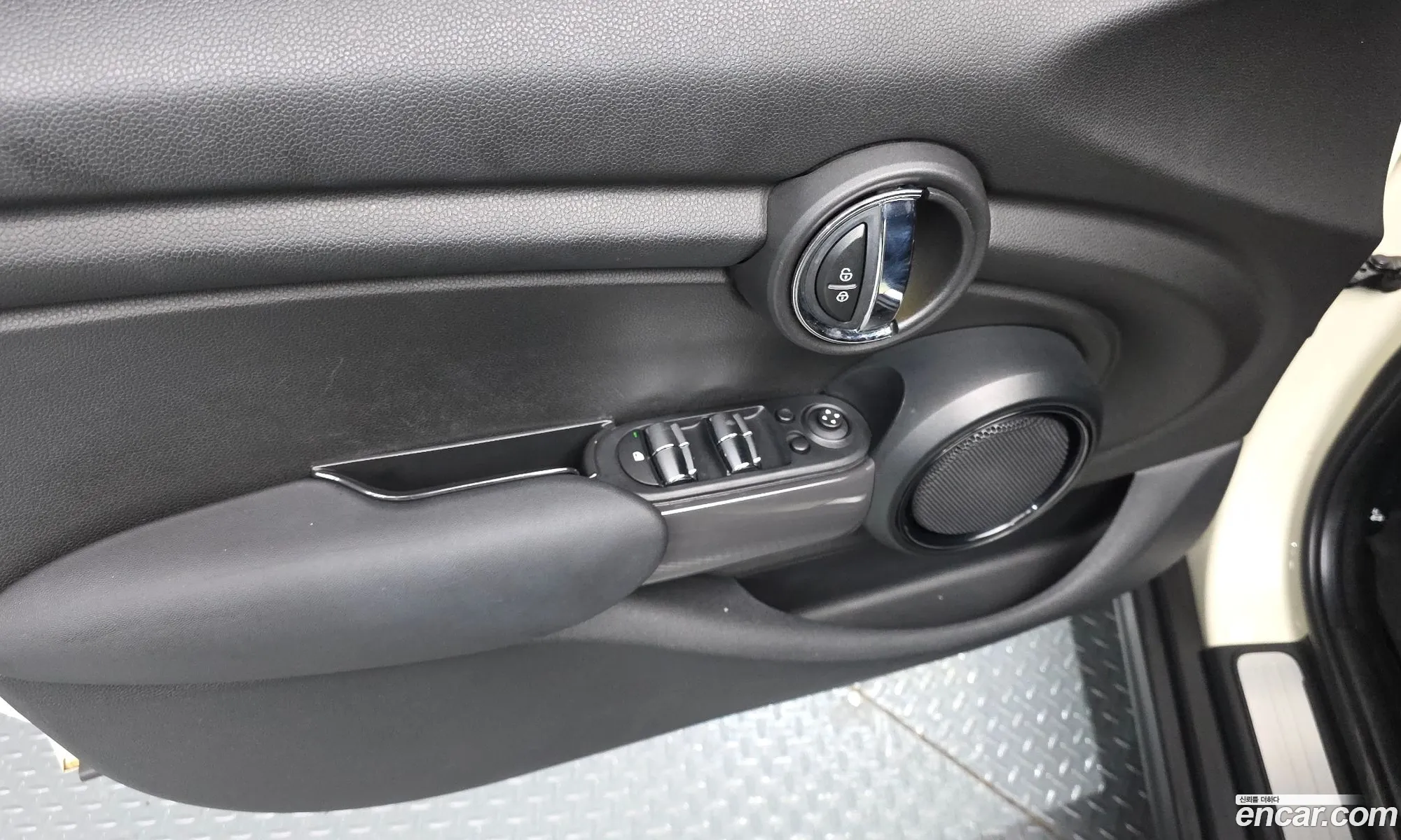Mini Cooper D 2015 — 5