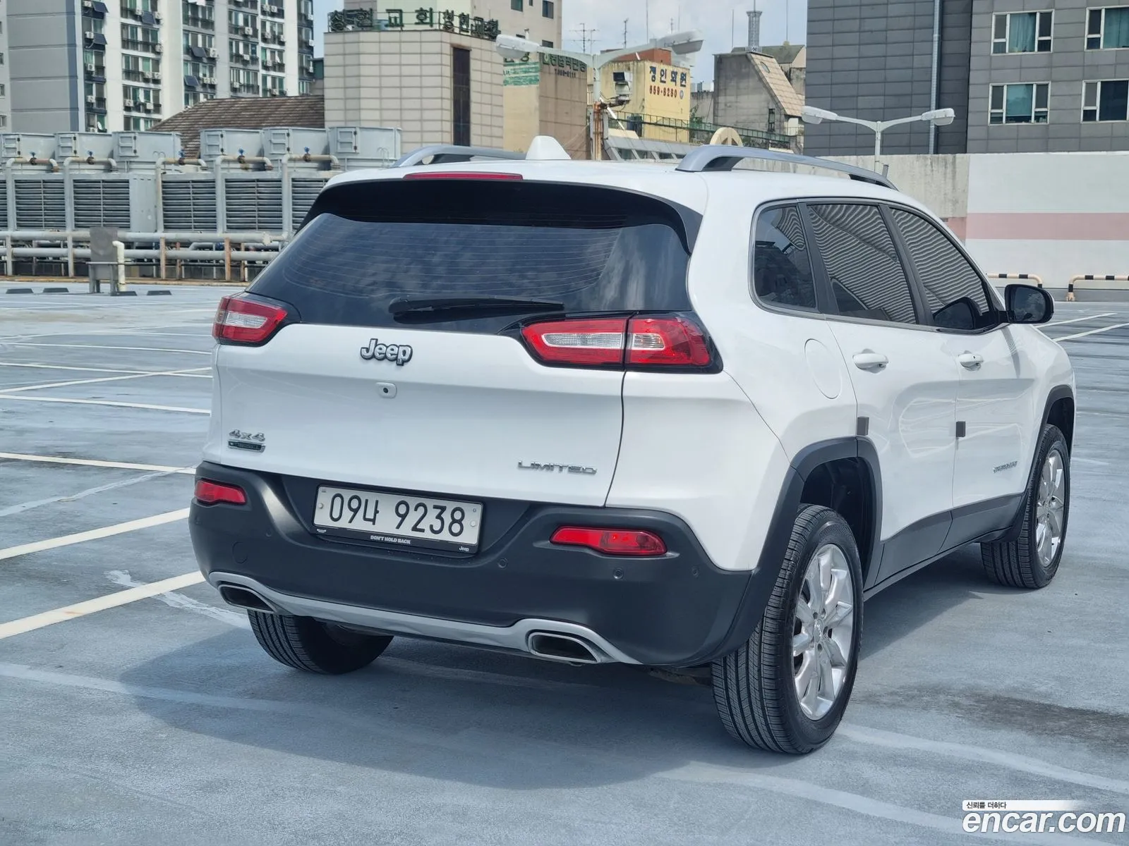 Jeep Cherokee 2017 — 11