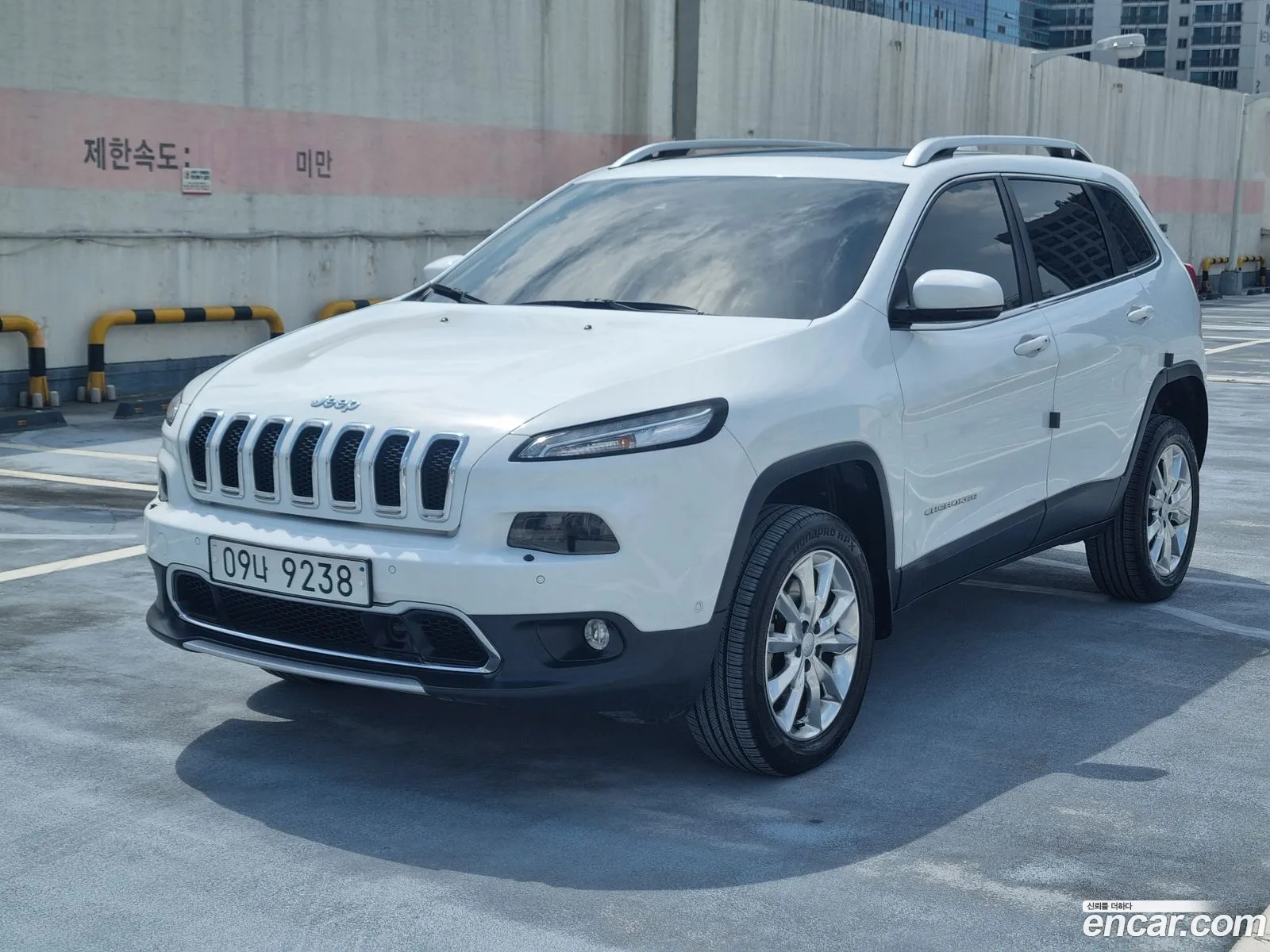 Jeep Cherokee 2017 — 20