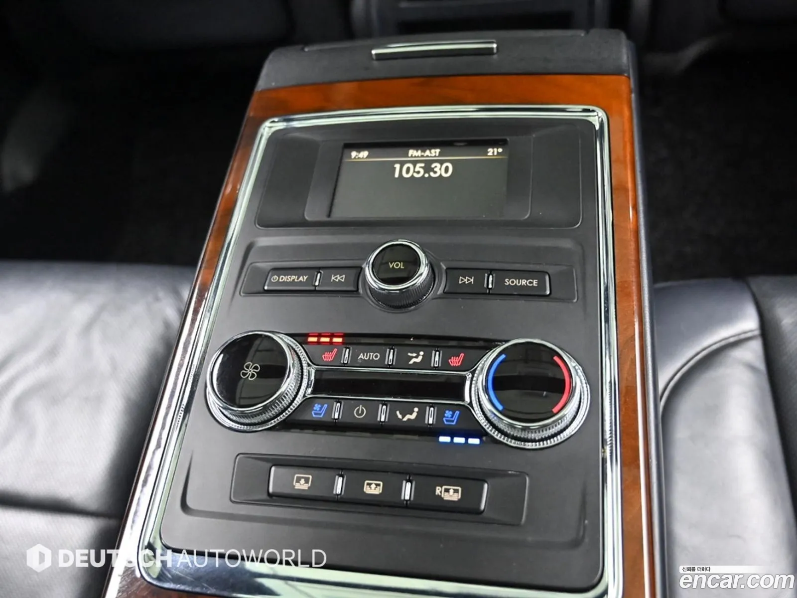 Lincoln Continental 10th Gen 2016 — 8