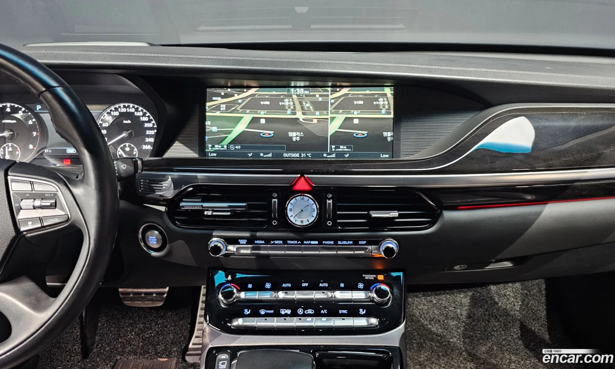 Genesis EQ900 2016 — 16