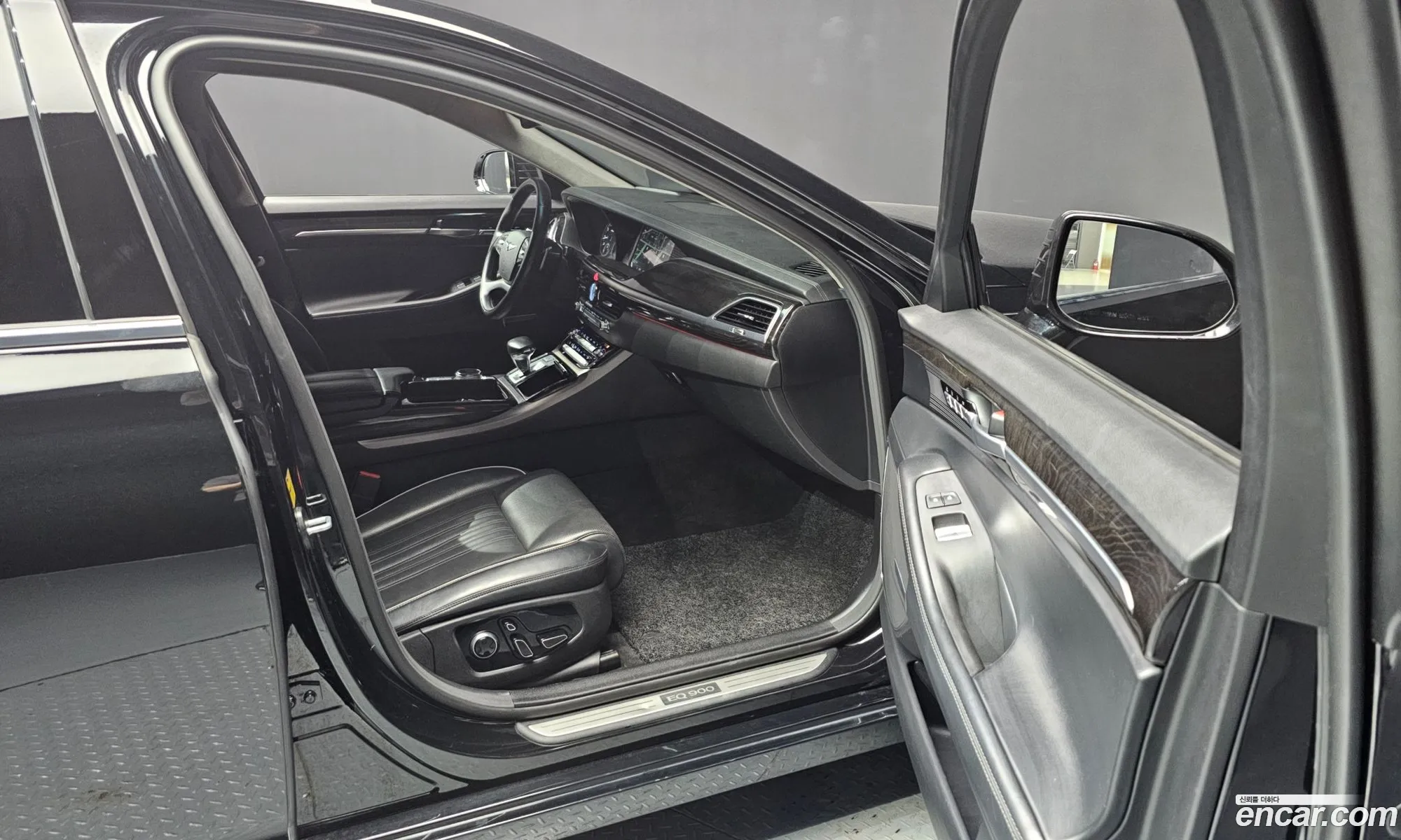 Genesis EQ900 2016 — 9