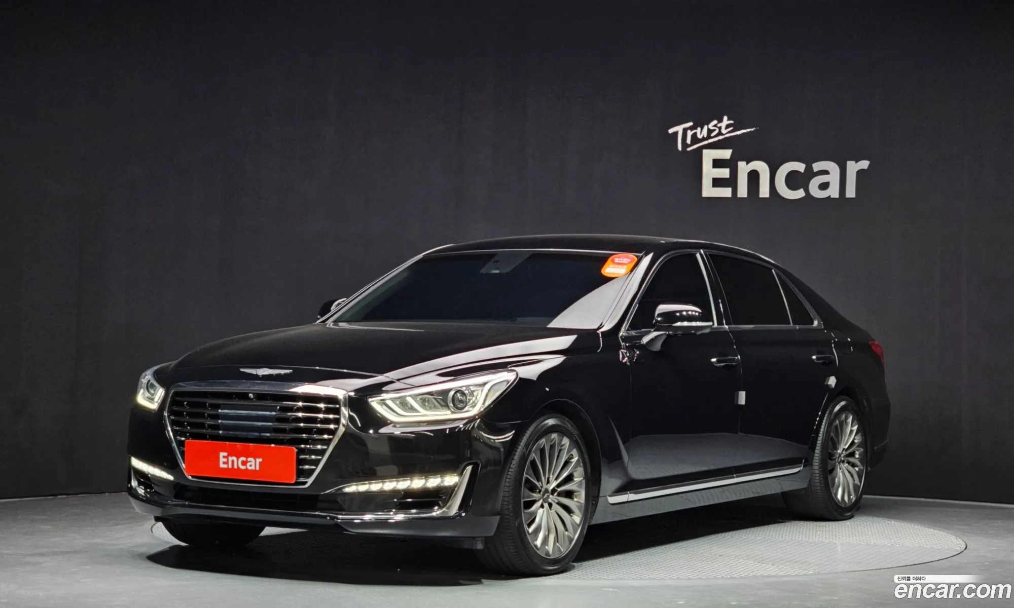 Genesis EQ900 2016 — 18
