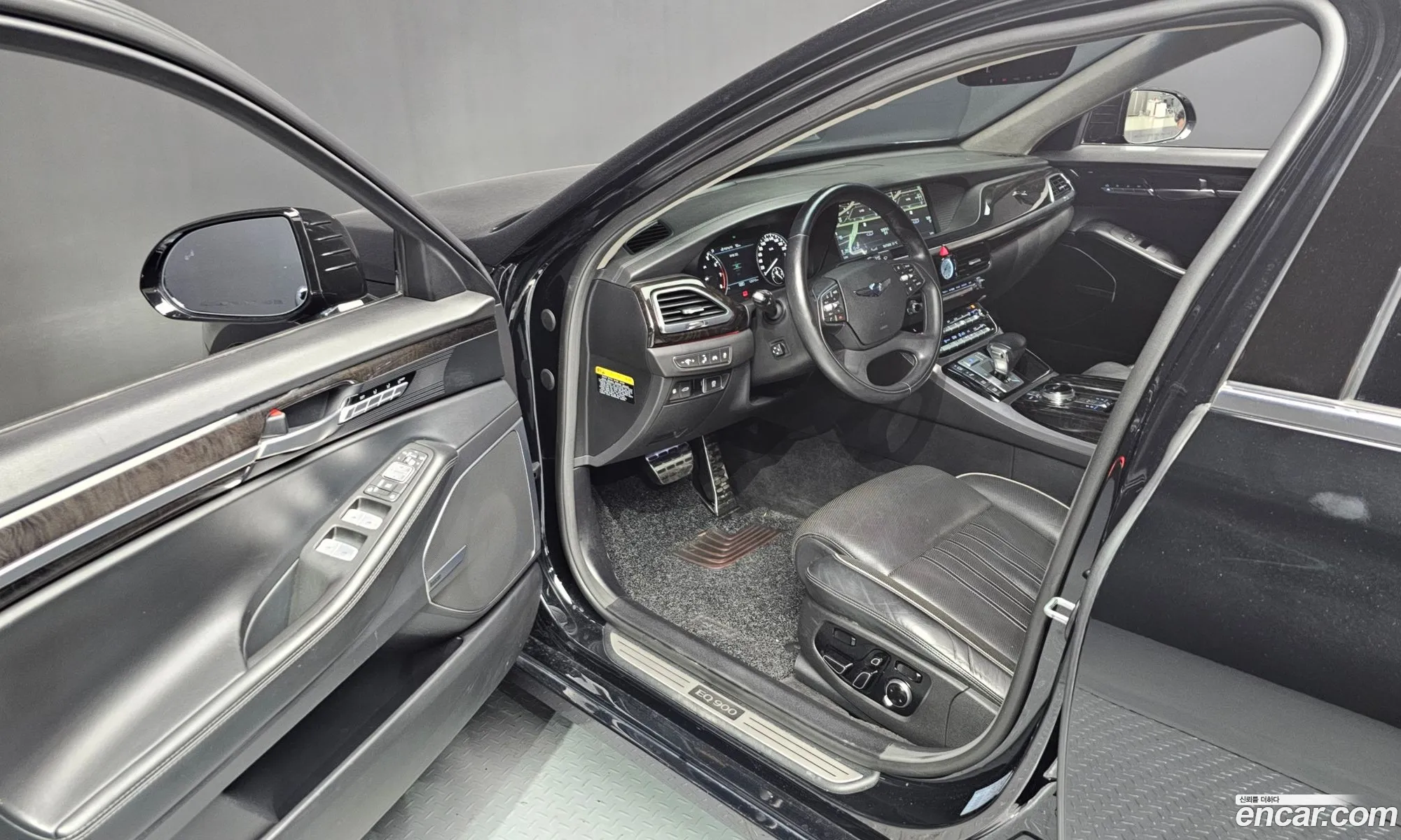 Genesis EQ900 2016 — 4