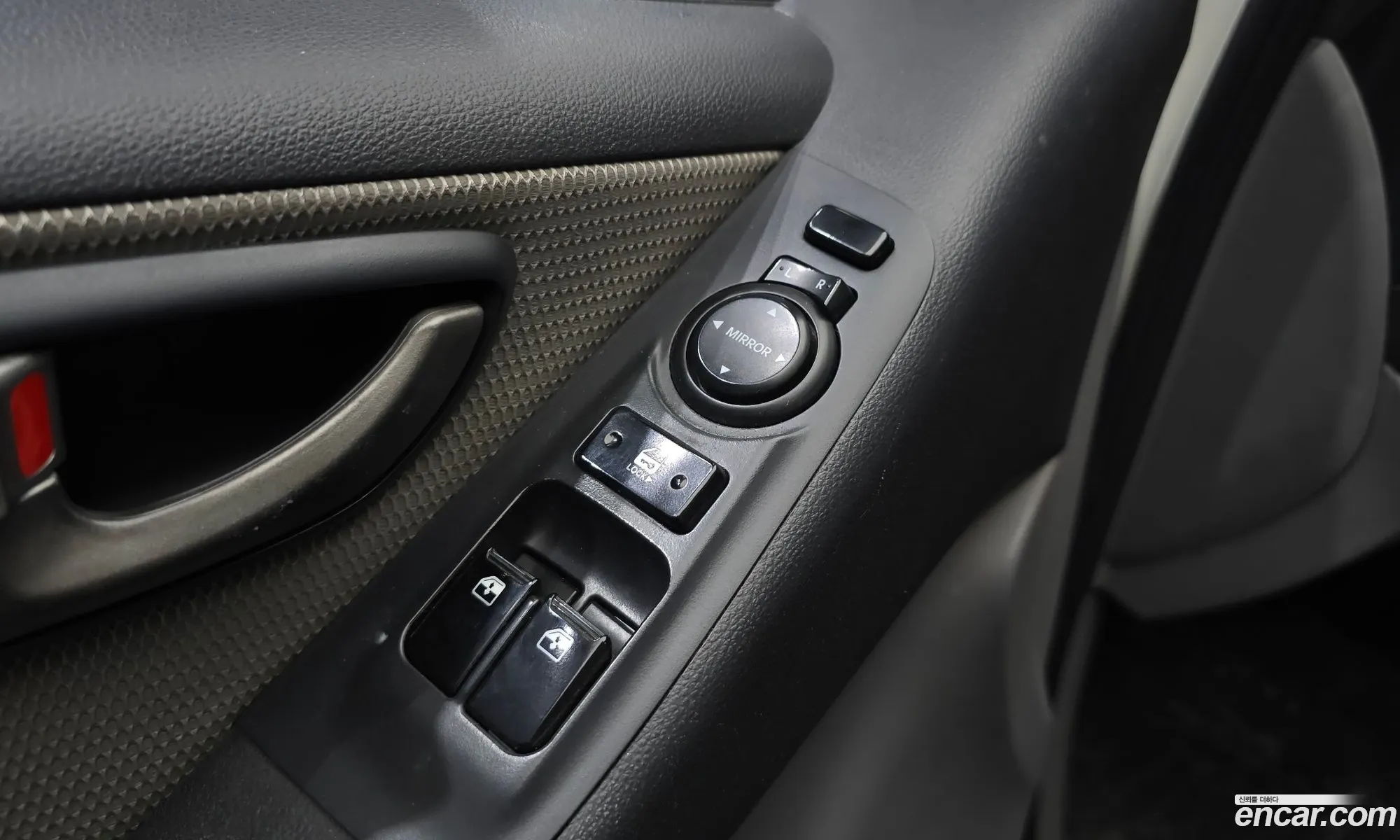 Hyundai Grand Starex 2011 — 14